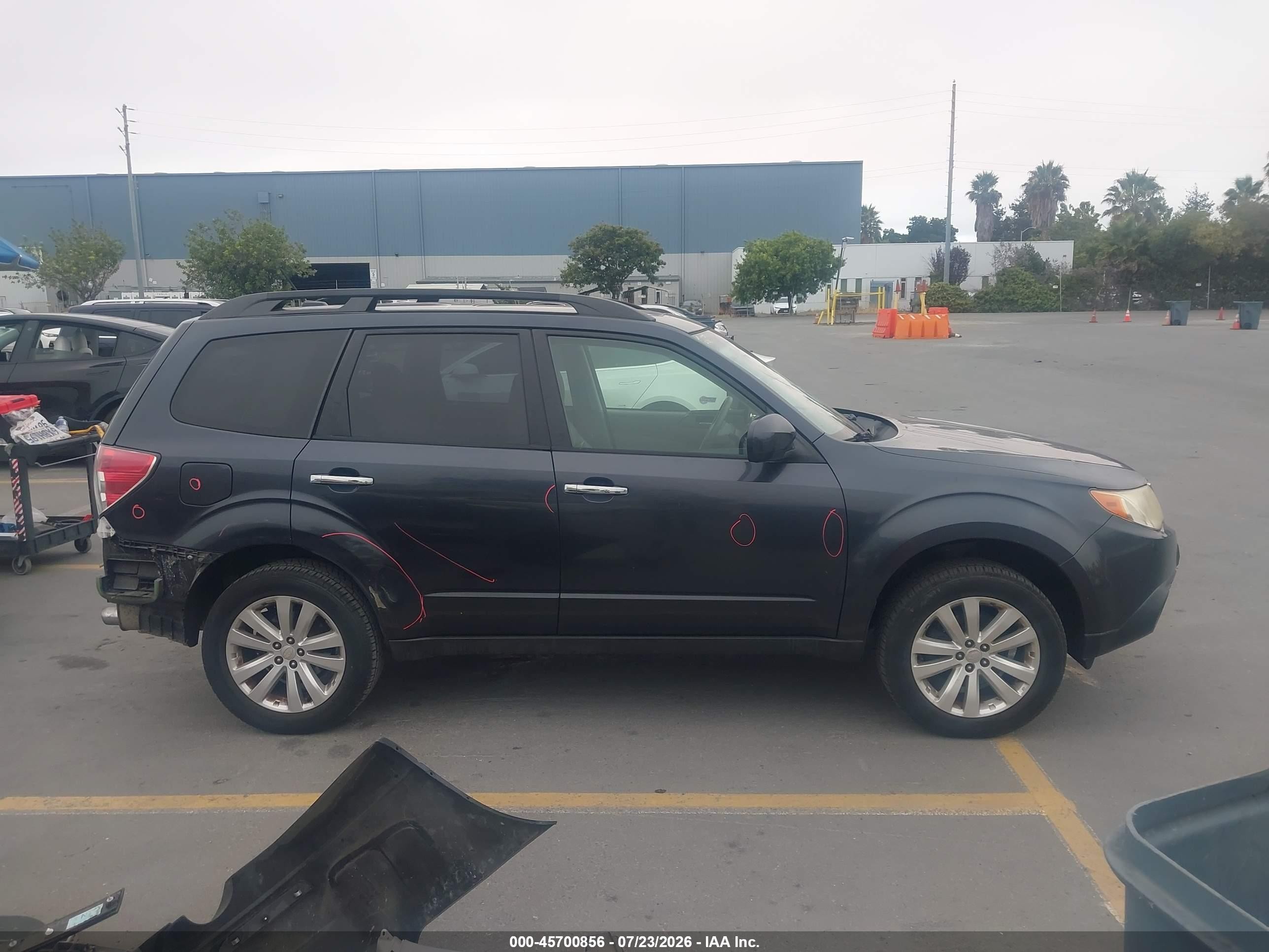 2012 Subaru Forester 2.5x Limited Black vin: JF2SHAEC4CH462045