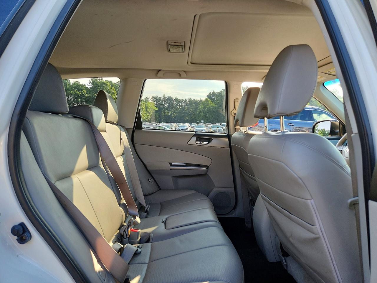 2013 Subaru Forester Limited White vin: JF2SHAEC4DH405541