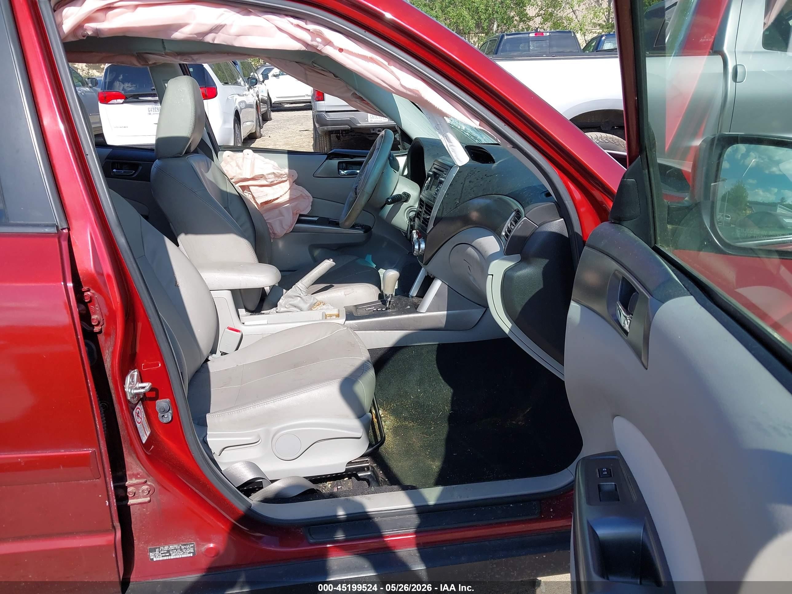 2013 Subaru Forester 2.5x Limited Red vin: JF2SHAEC4DH413591