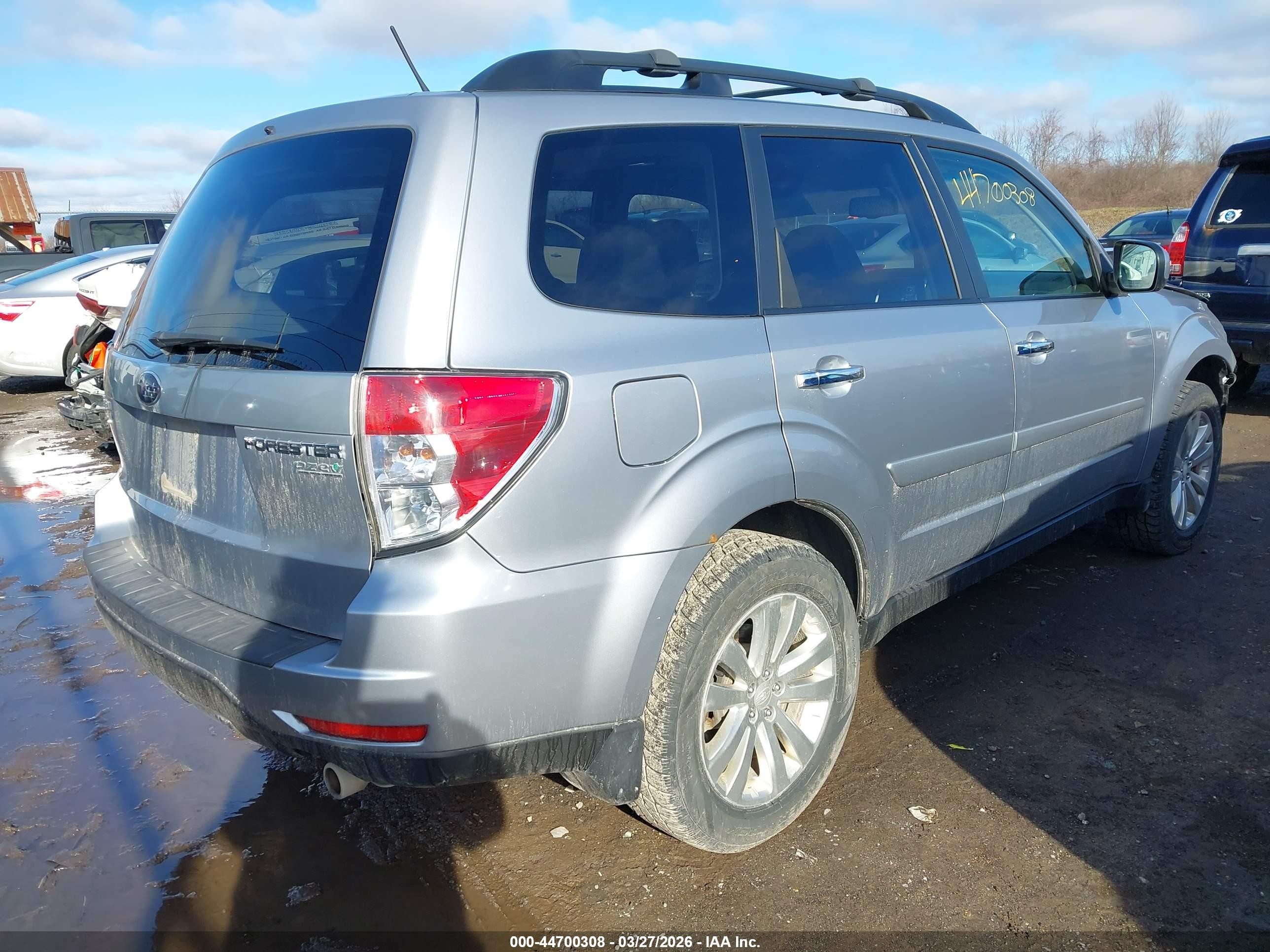 2013 Subaru Forester 2.5x Limited Silver vin: JF2SHAEC4DH439589