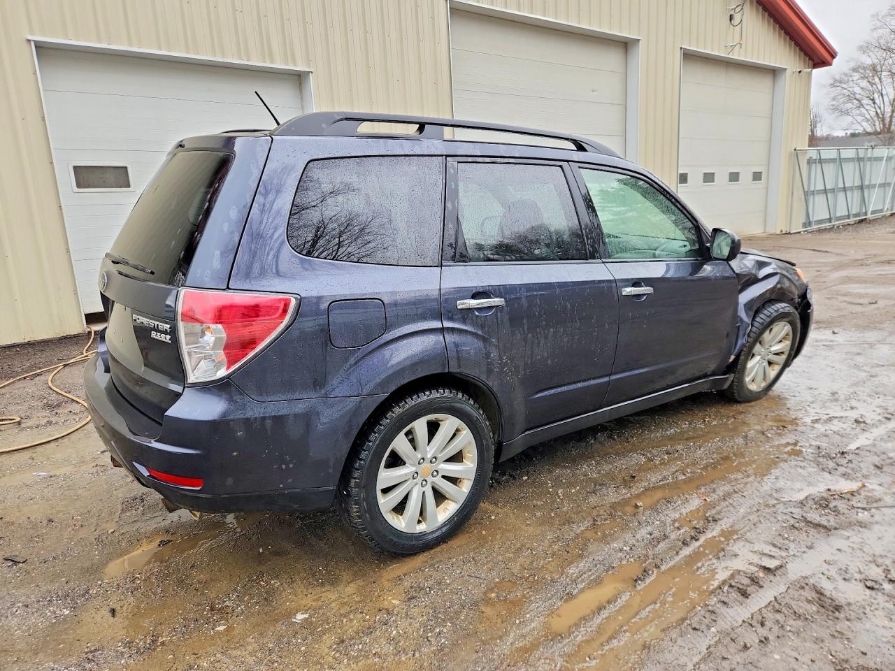 2012 Subaru Forester Limited Gray vin: JF2SHAEC5CH412092