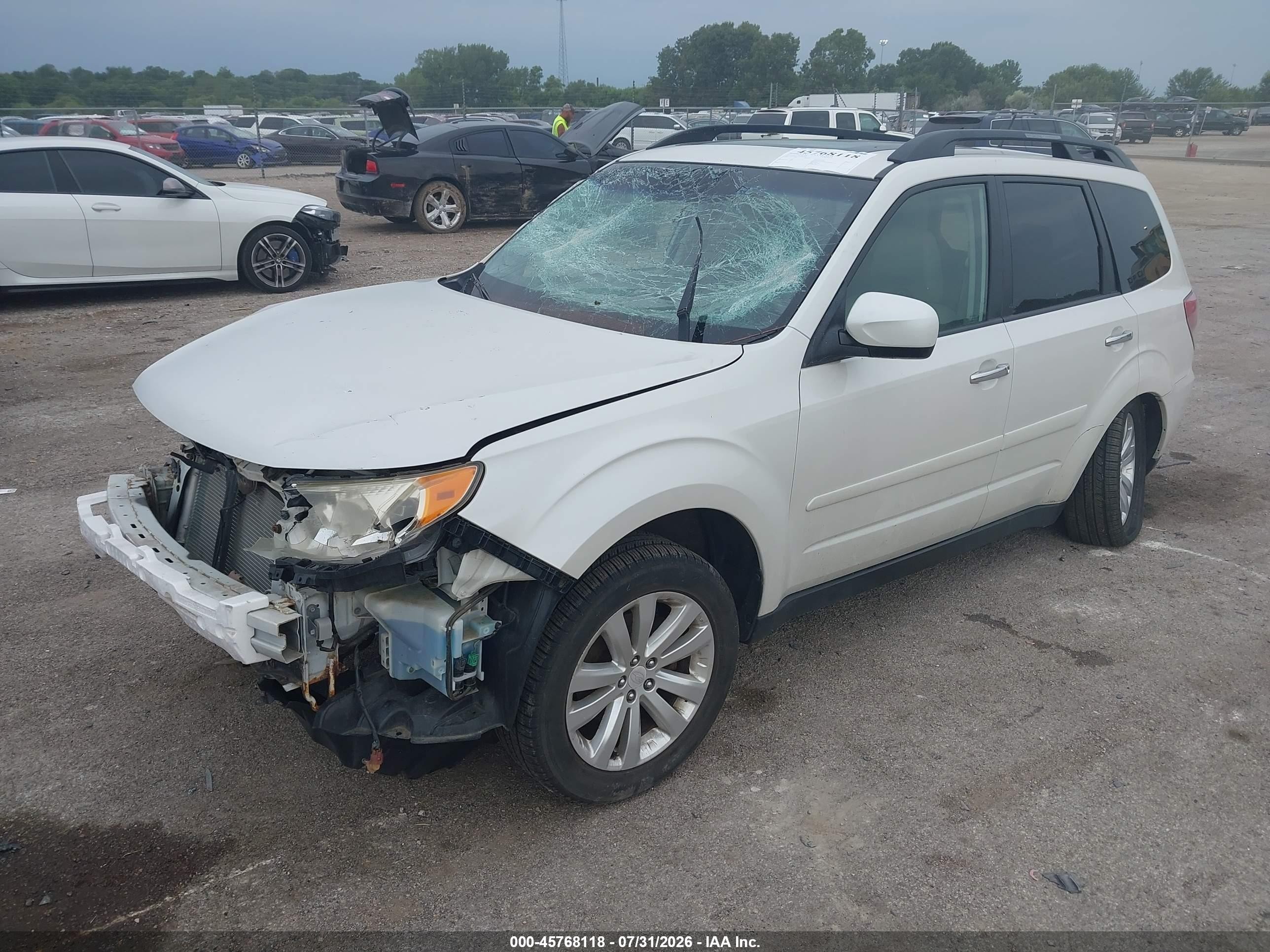 2012 Subaru Forester 2.5x Limited Белый vin: JF2SHAEC5CH416062