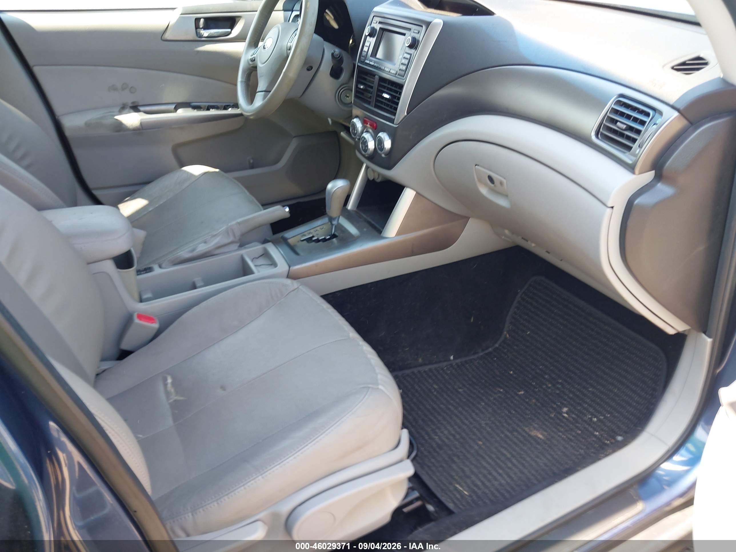 2013 Subaru Forester 2.5x Limited Синий vin: JF2SHAEC5DH404320