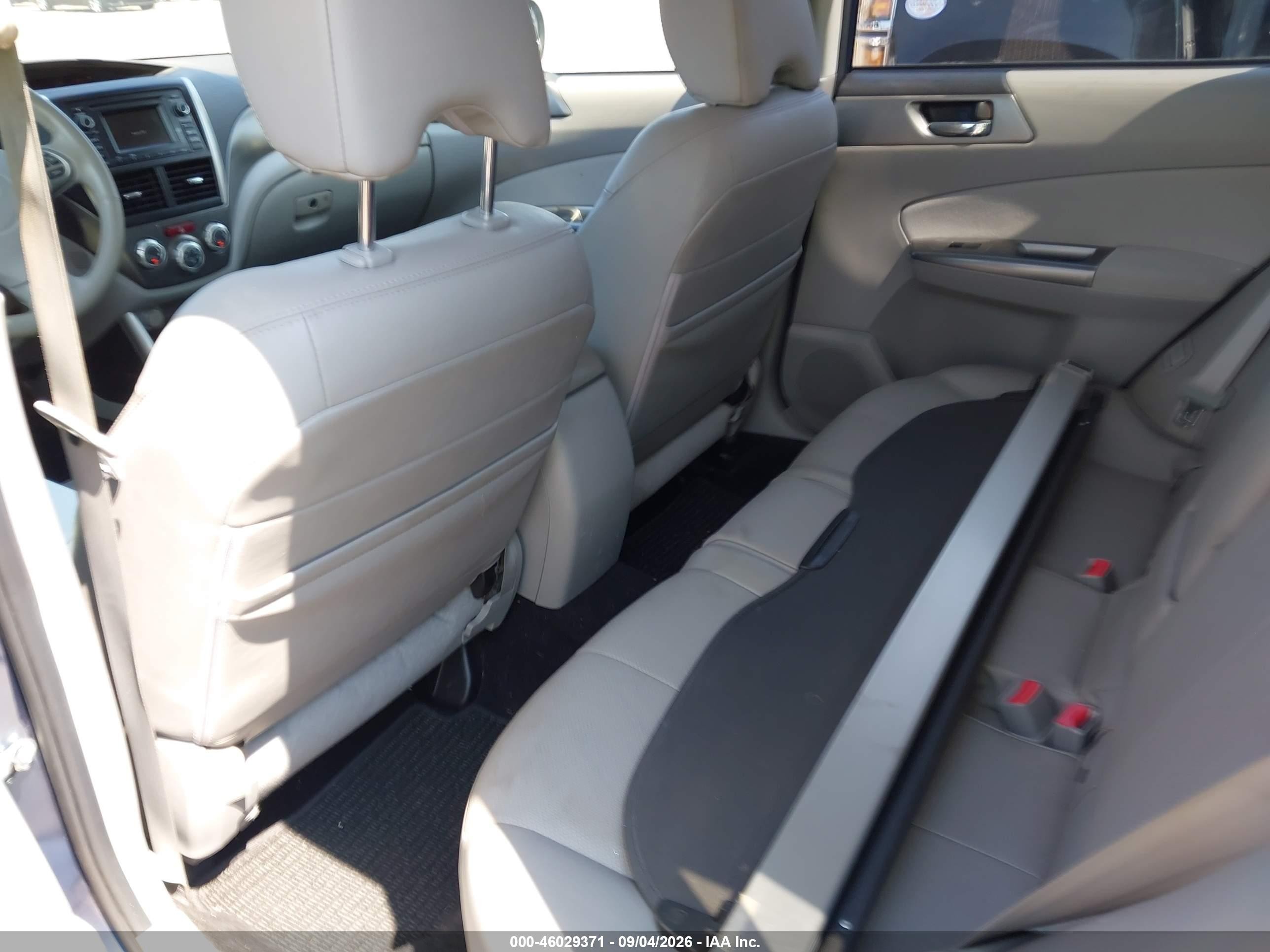 2013 Subaru Forester 2.5x Limited Синий vin: JF2SHAEC5DH404320