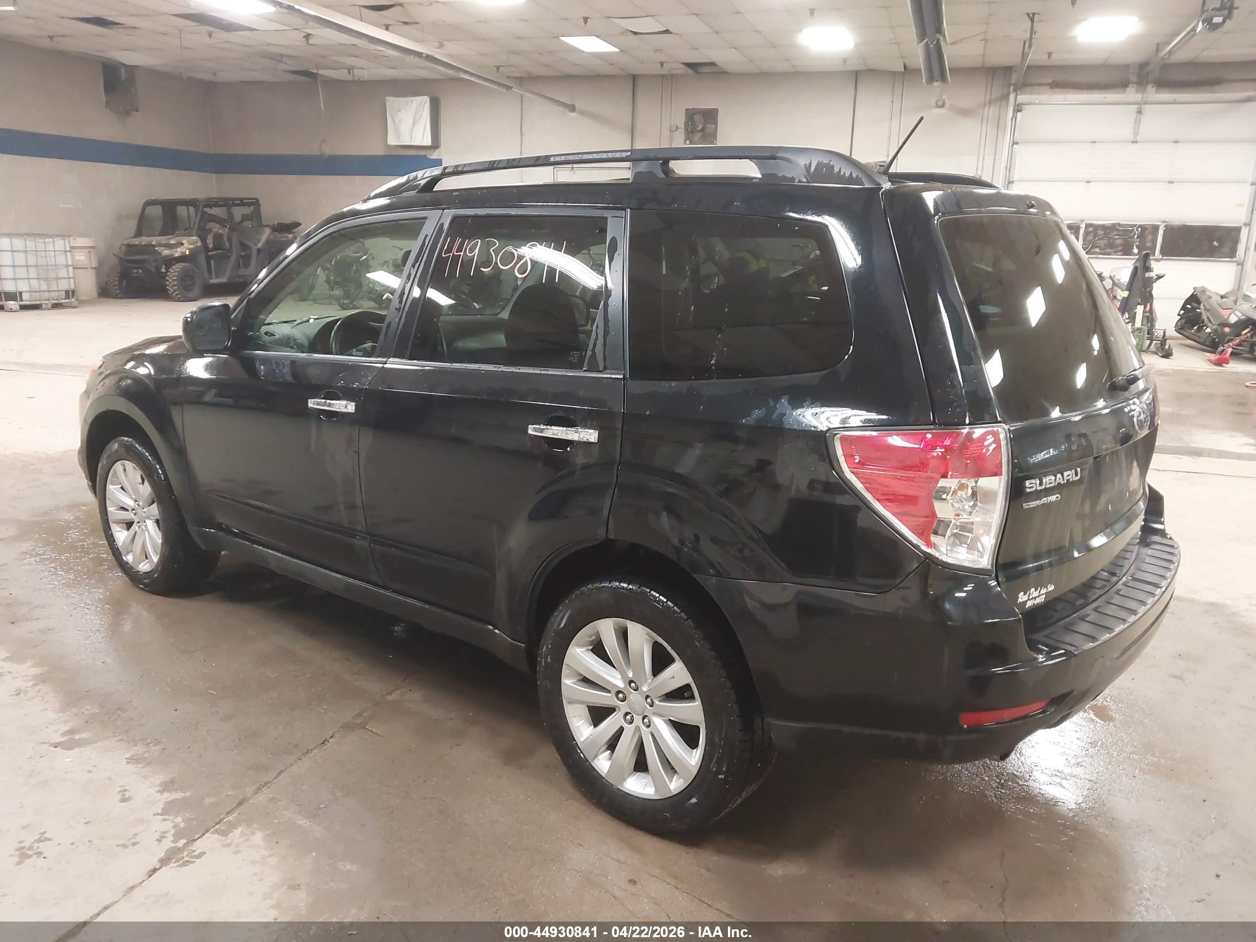 2013 Subaru Forester 2.5x Limited Black vin: JF2SHAEC5DH435308
