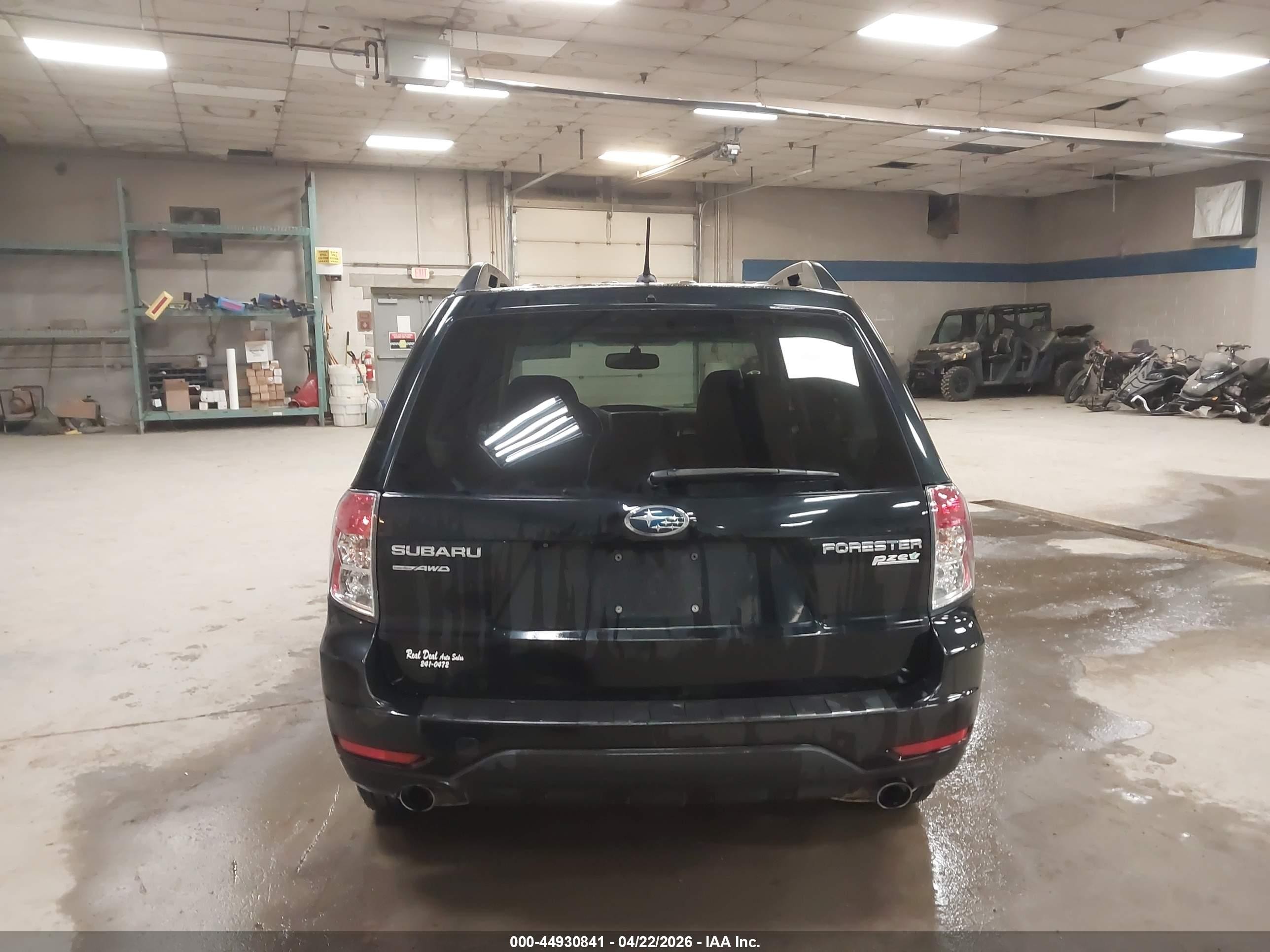 2013 Subaru Forester 2.5x Limited Black vin: JF2SHAEC5DH435308