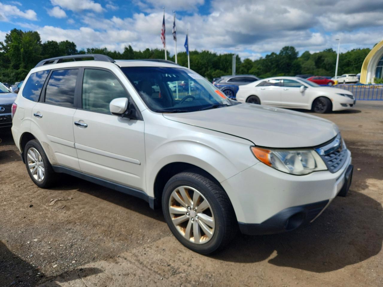 2011 Subaru Forester Limited White vin: JF2SHAEC7BH782720