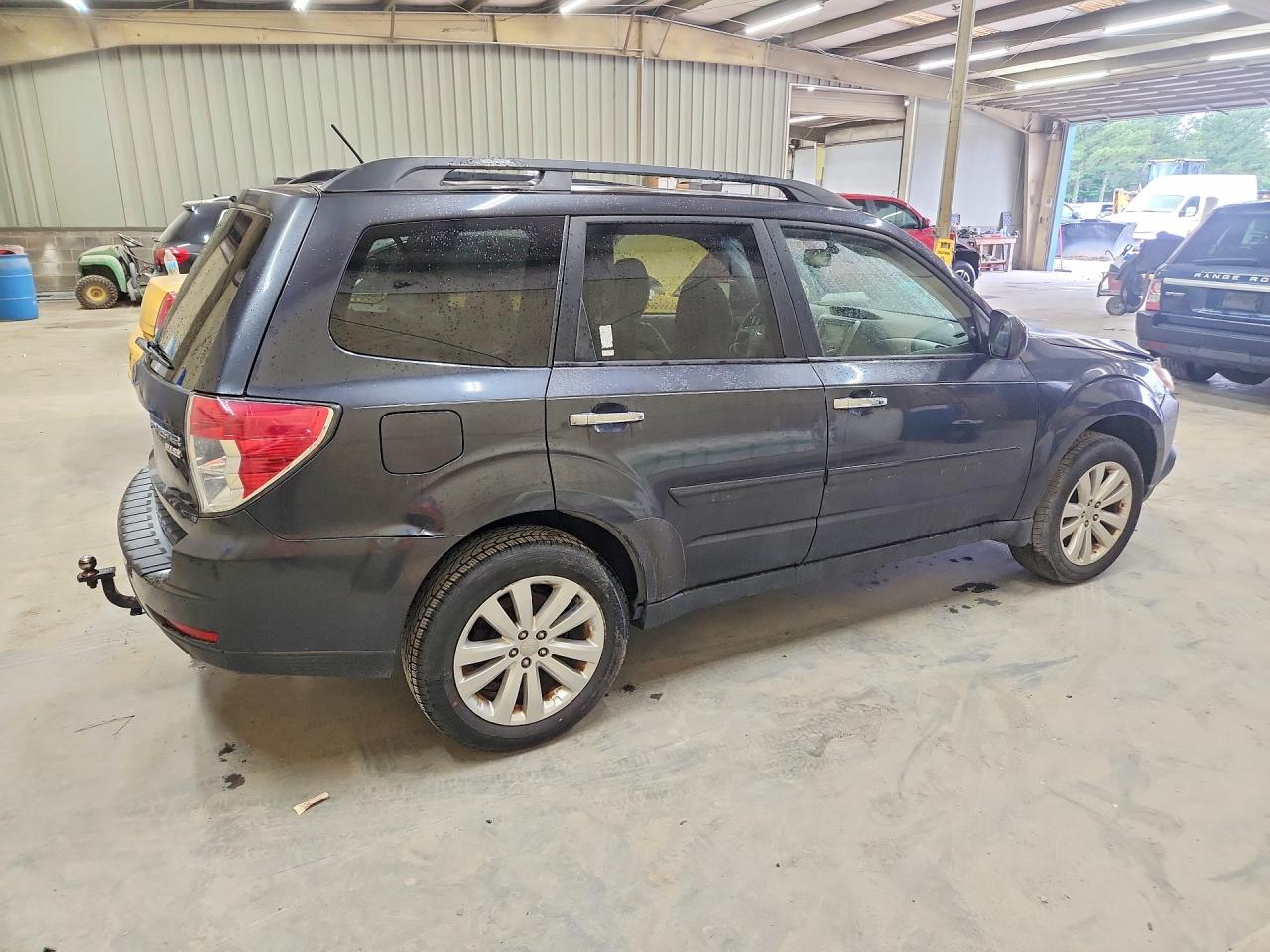 2013 Subaru Forester Серый vin: JF2SHAEC7DH404724
