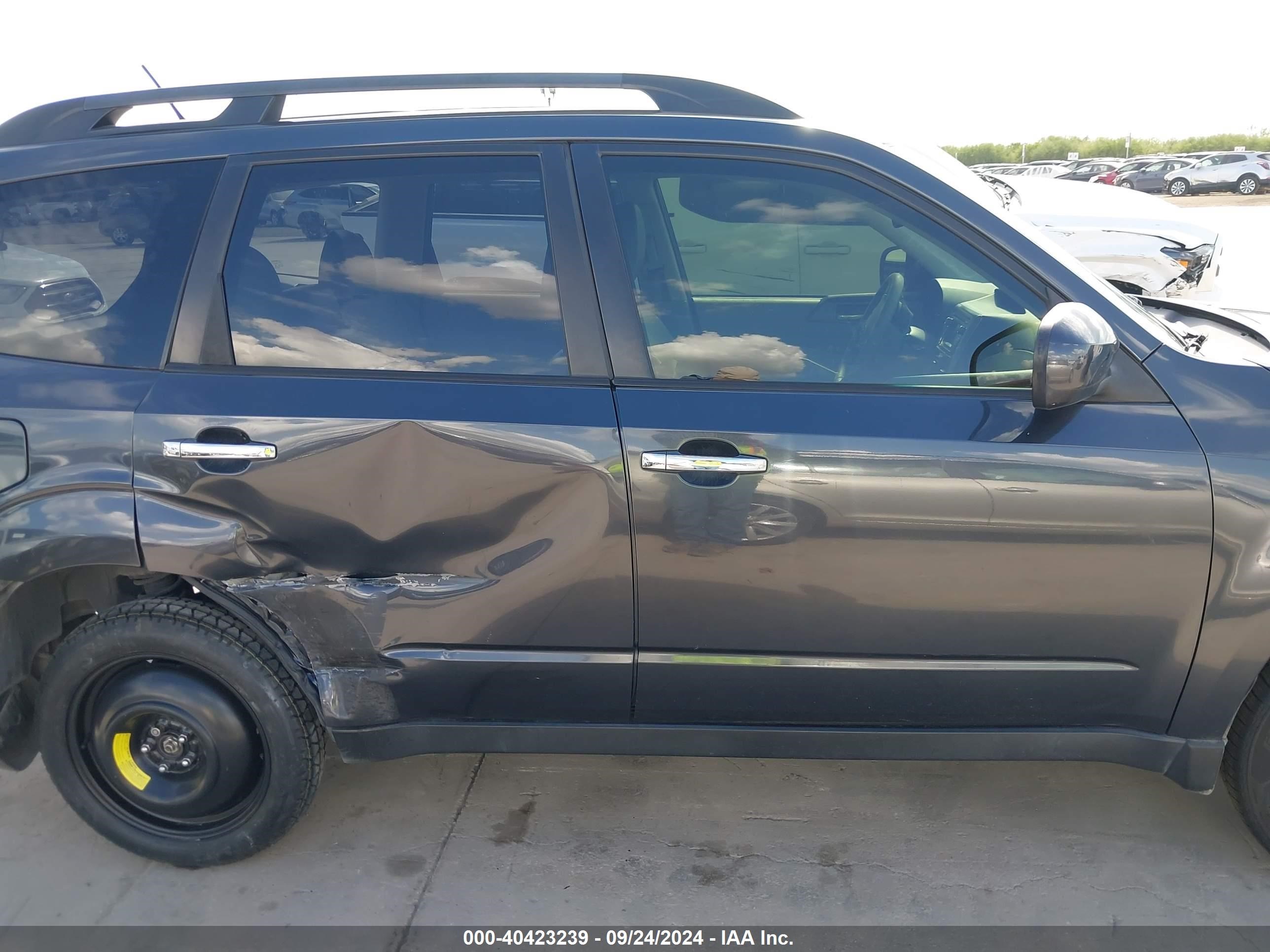 2012 Subaru Forester 2.5x Limited Gray vin: JF2SHAEC8CH455227