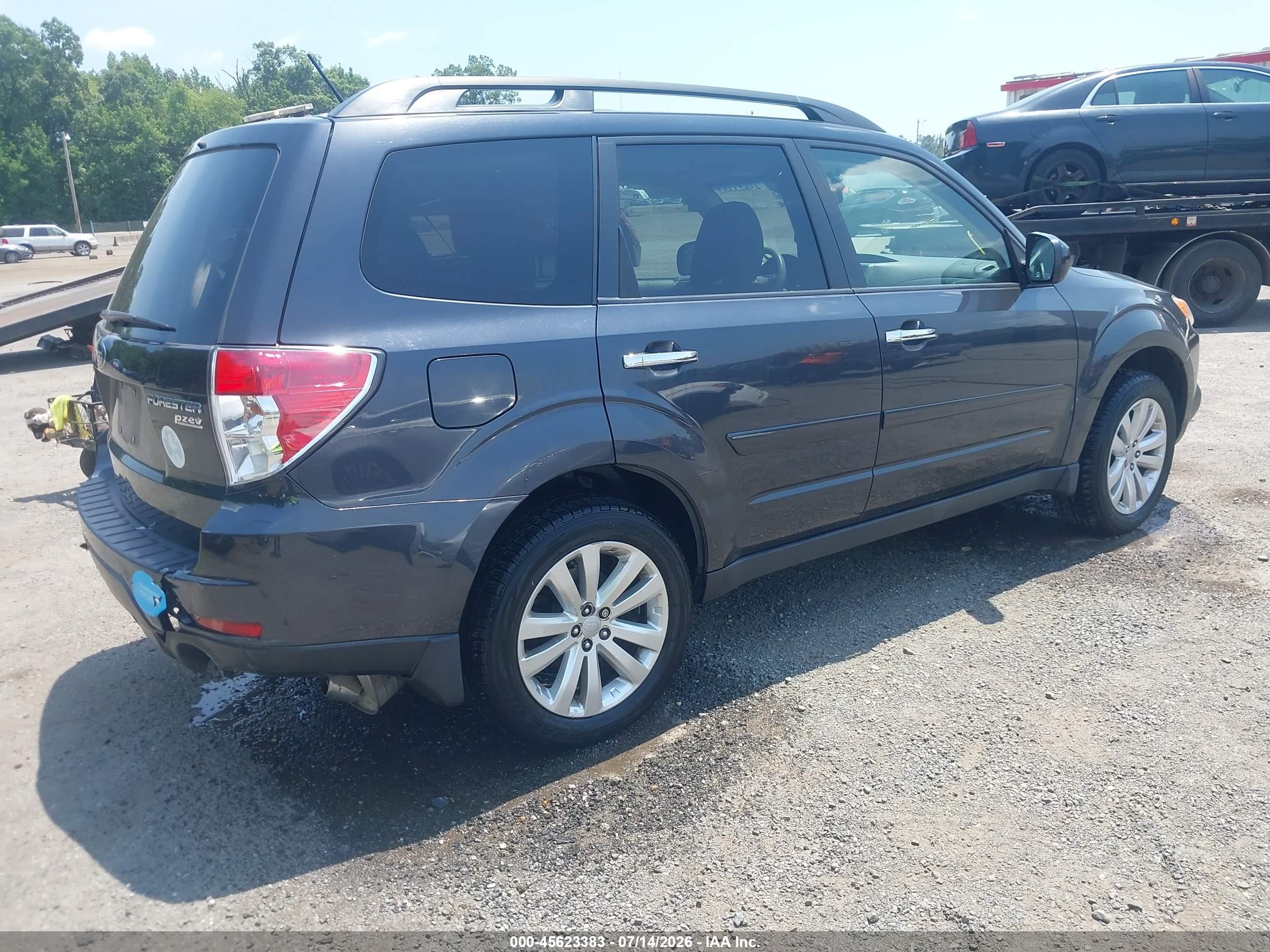 2012 Subaru Forester 2.5x Limited Gray vin: JF2SHAEC8CH456264