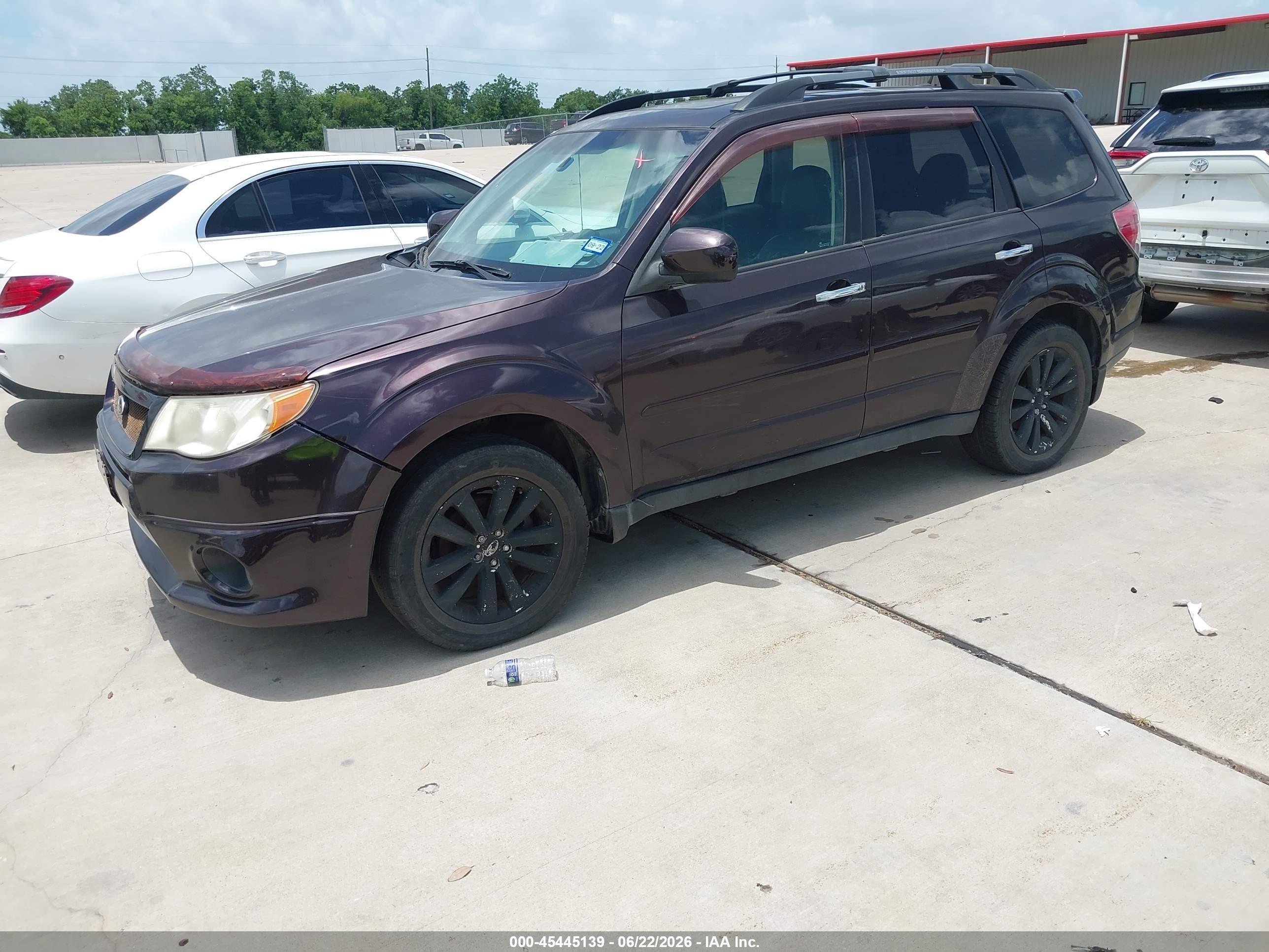 2013 Subaru Forester 2.5x Limited Purple vin: JF2SHAEC8DH407020
