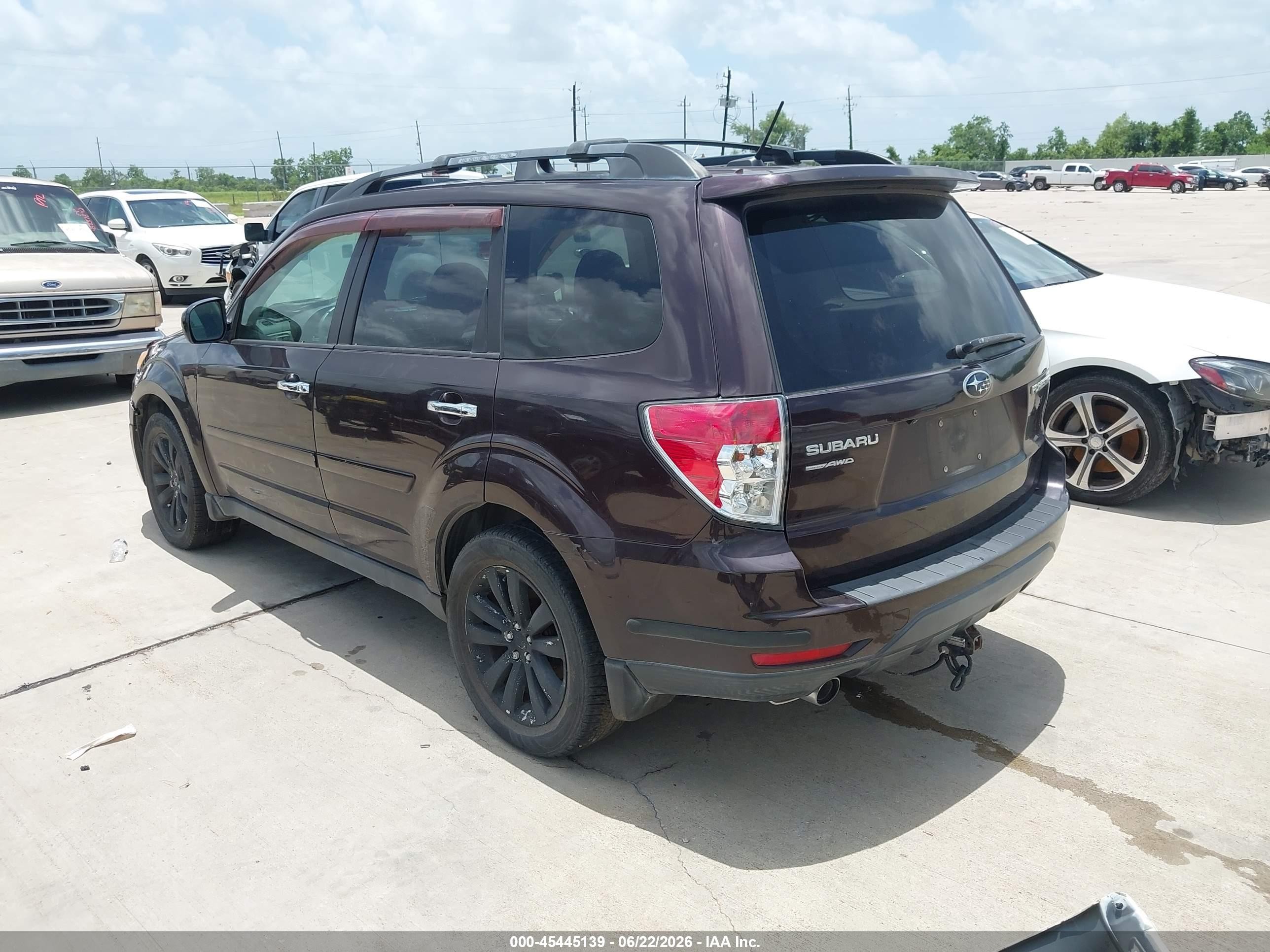 2013 Subaru Forester 2.5x Limited Purple vin: JF2SHAEC8DH407020