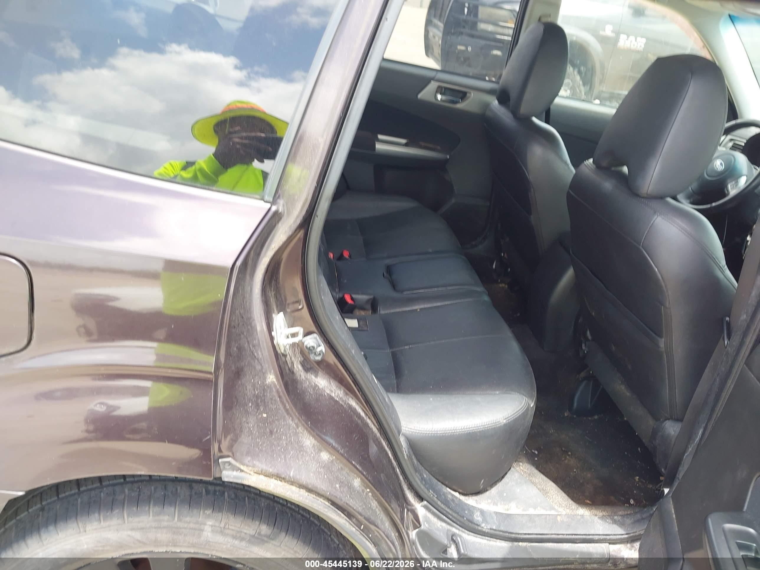 2013 Subaru Forester 2.5x Limited Purple vin: JF2SHAEC8DH407020
