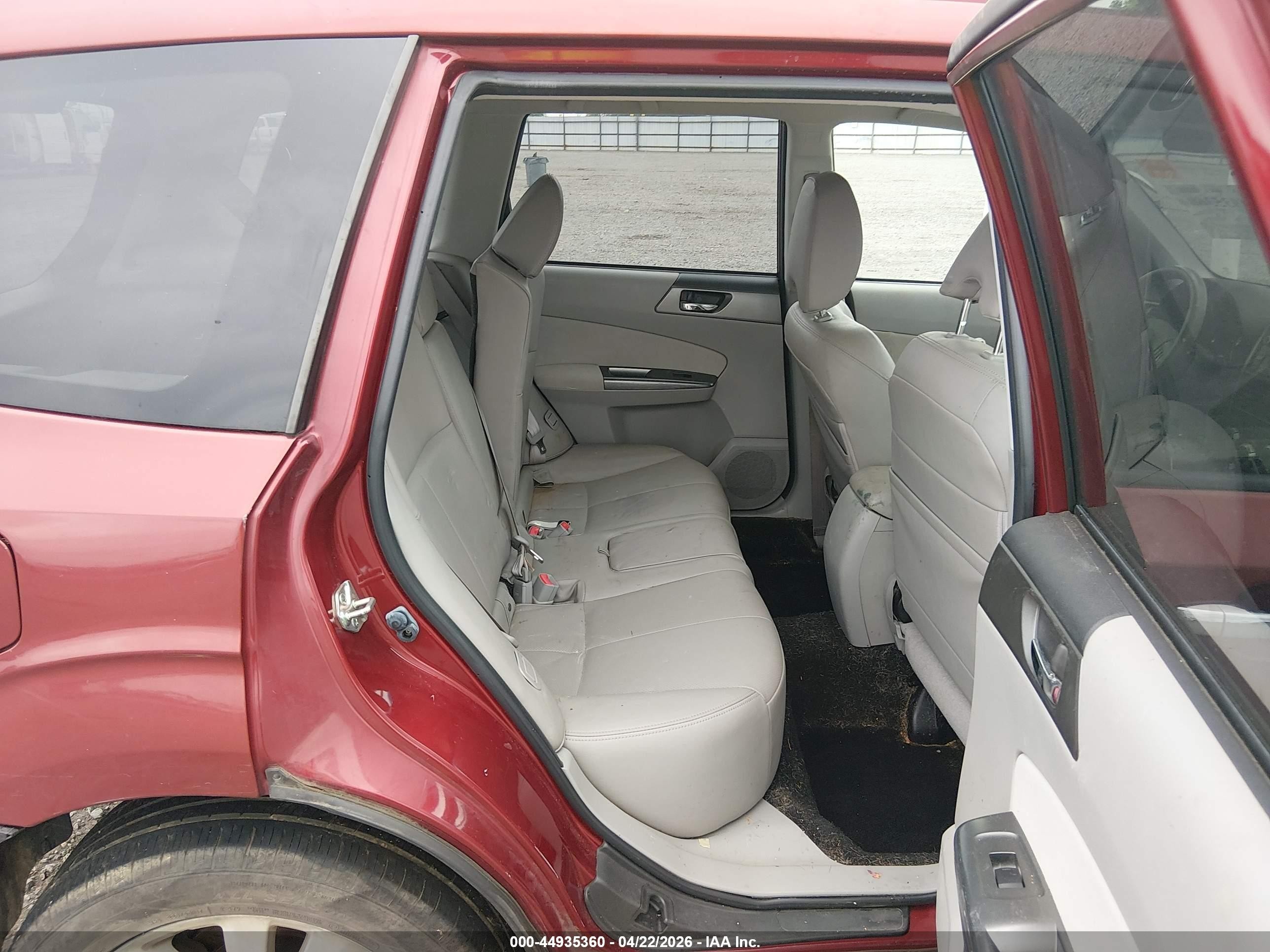 2013 Subaru Forester 2.5x Limited Burgundy vin: JF2SHAEC8DH416901