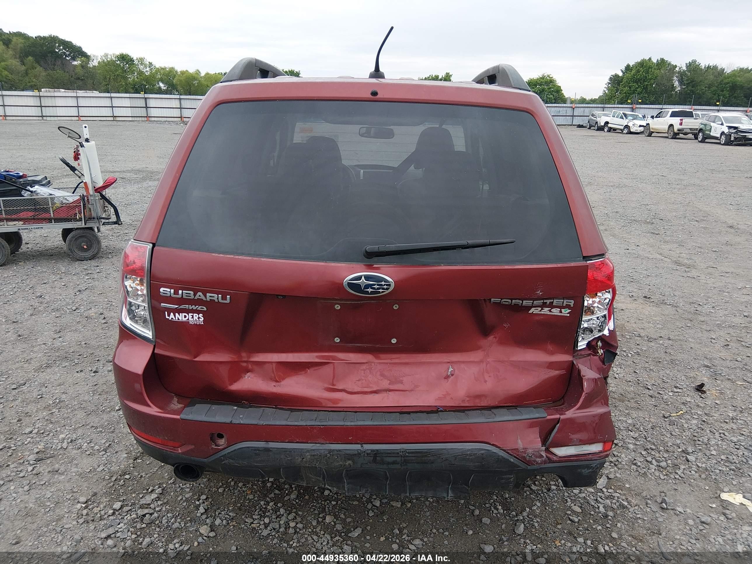 2013 Subaru Forester 2.5x Limited Burgundy vin: JF2SHAEC8DH416901