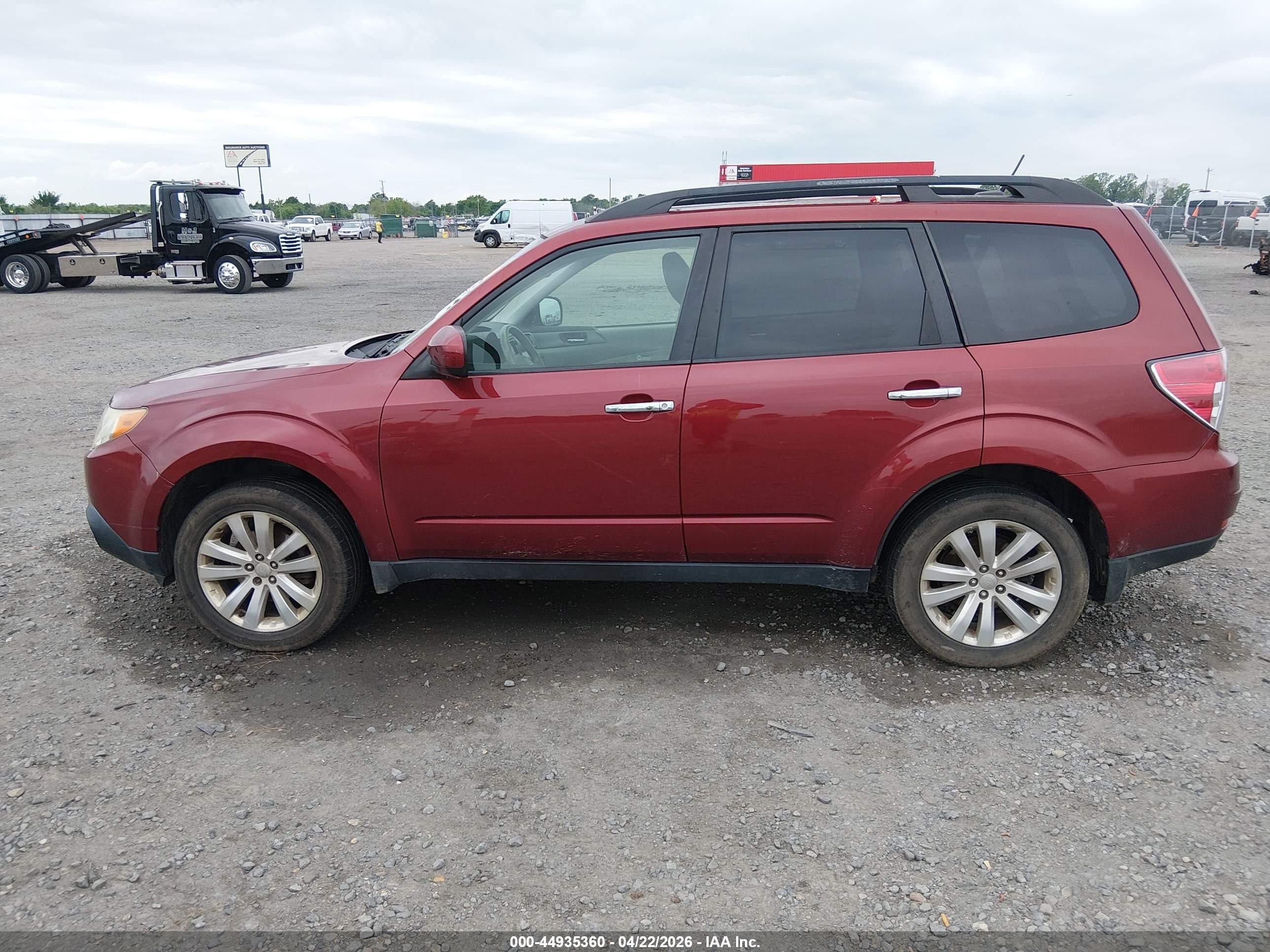 2013 Subaru Forester 2.5x Limited Burgundy vin: JF2SHAEC8DH416901