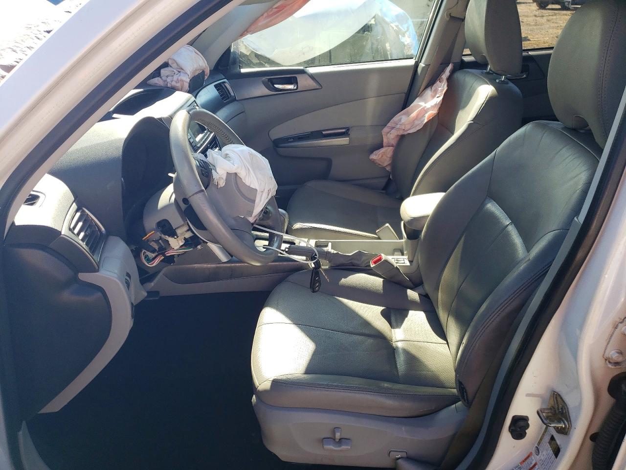 2013 Subaru Forester Limited White vin: JF2SHAEC8DH419216