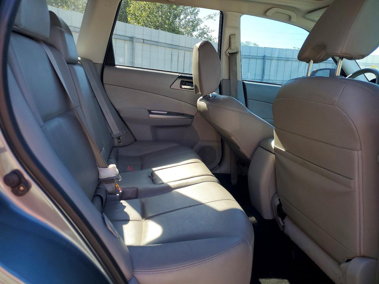 2011 Subaru Forester Limited Teal vin: JF2SHAEC9BH757012
