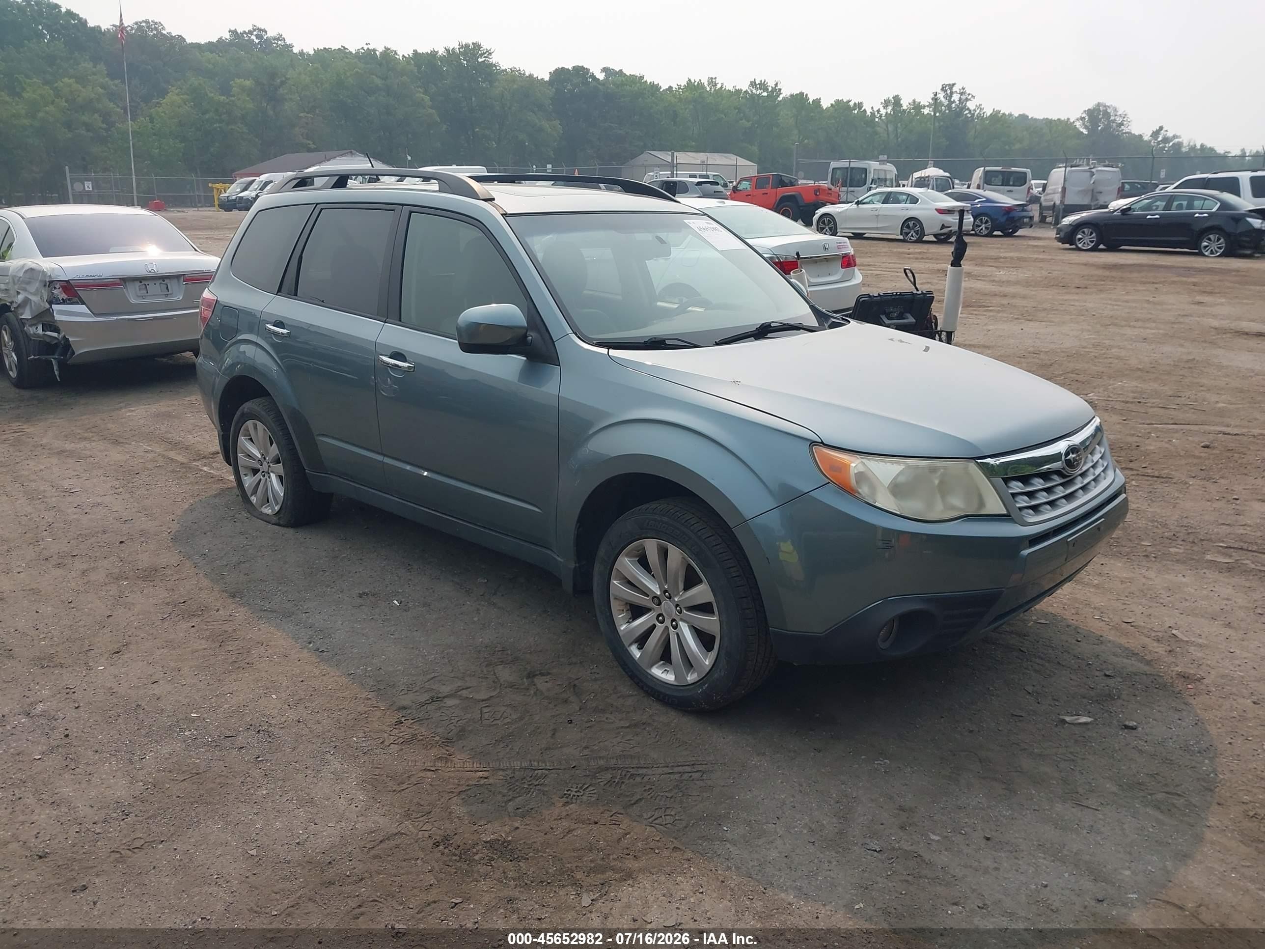 2011 Subaru Forester 2.5x Limited Teal vin: JF2SHAECXBH745838