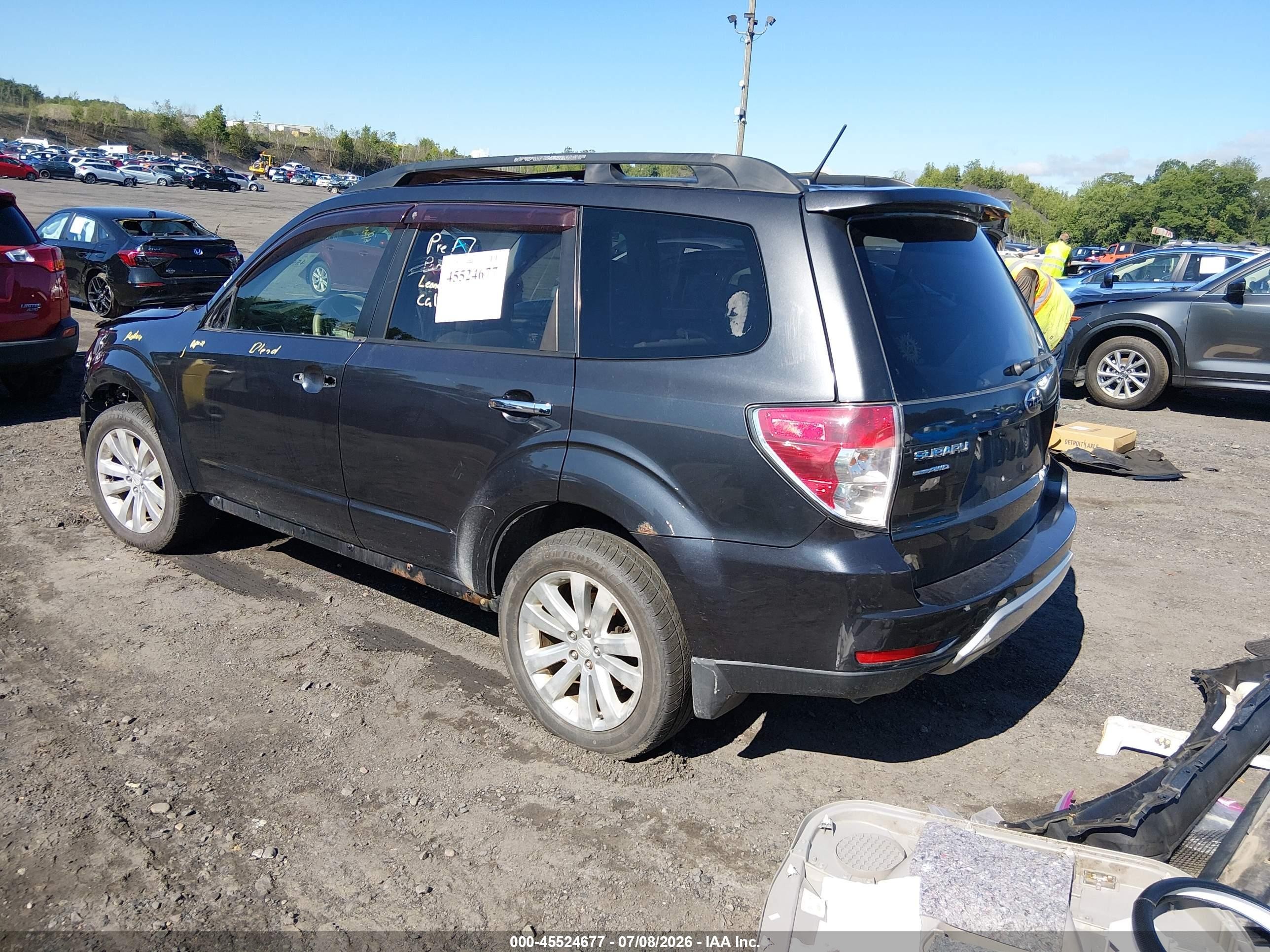 2013 Subaru Forester 2.5x Limited Gray vin: JF2SHAECXDH405110