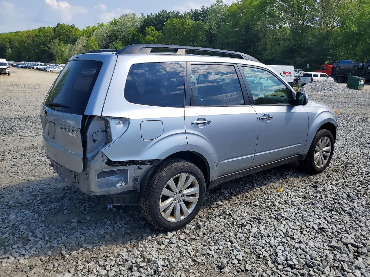 2013 Subaru Forester Limited Silver vin: JF2SHAECXDH420447