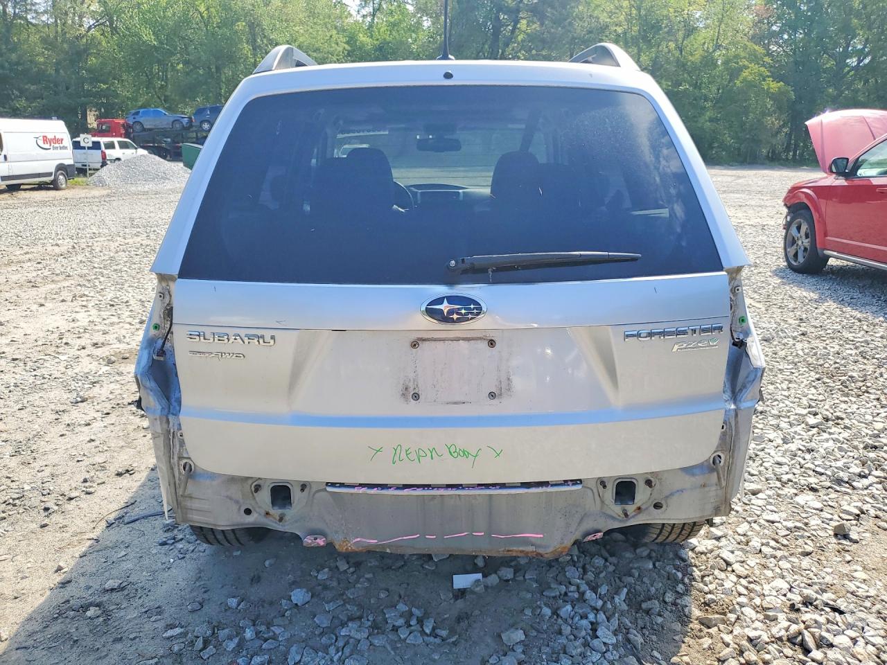 2013 Subaru Forester Limited Silver vin: JF2SHAECXDH420447