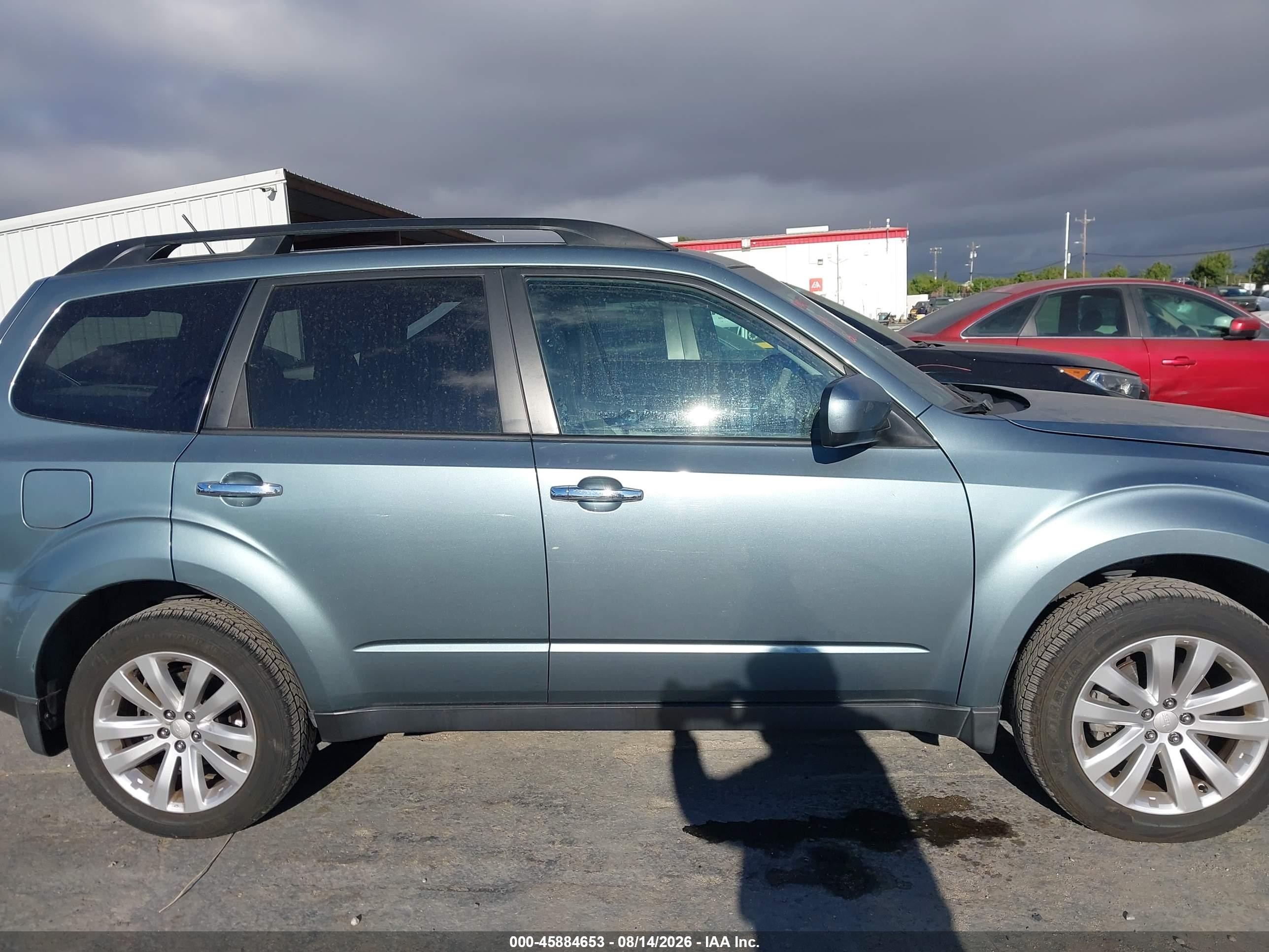 2011 Subaru Forester 2.5x Limited Light Blue vin: JF2SHAFC5BH734664
