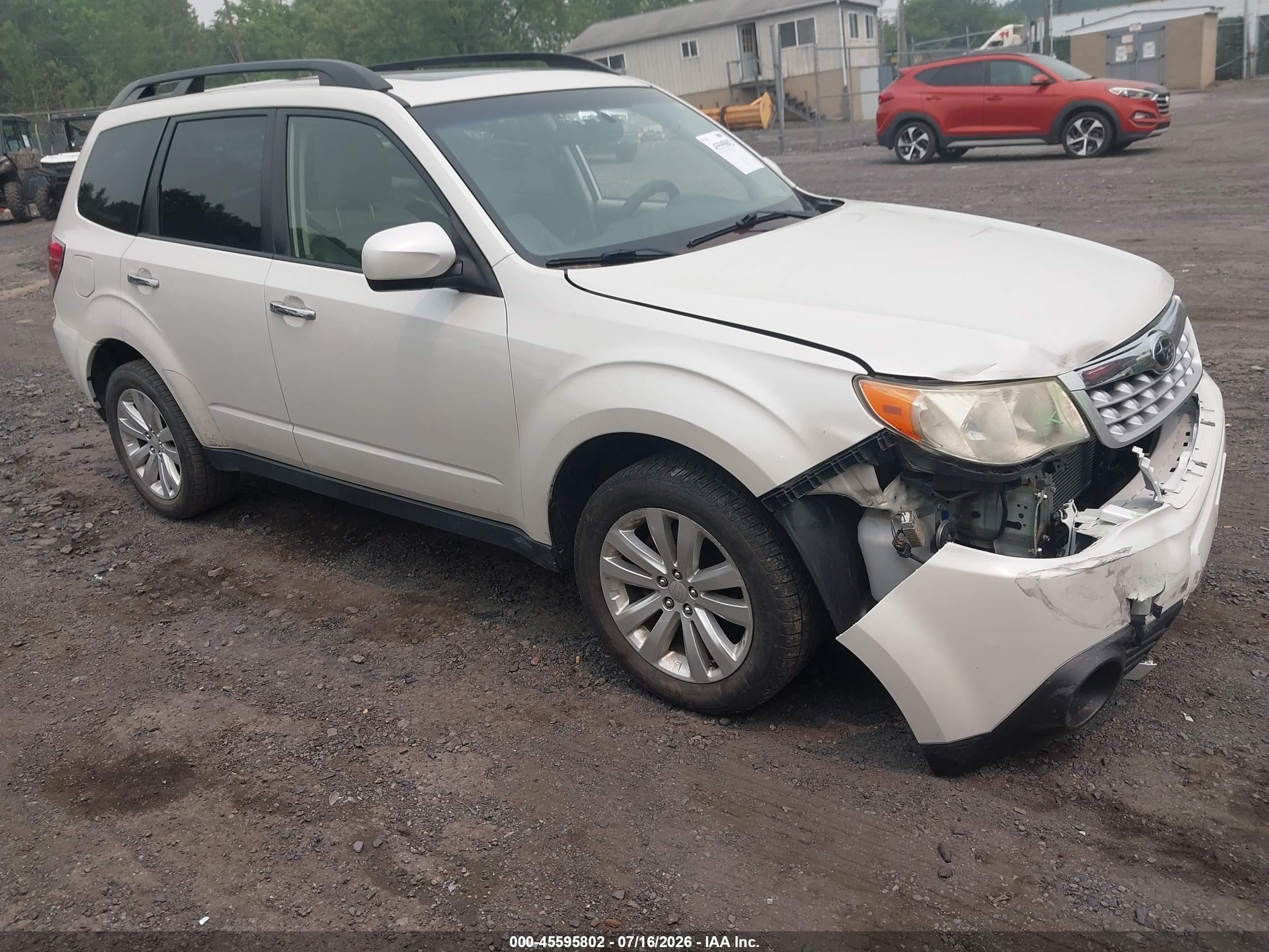 2012 Subaru Forester 2.5x Limited White vin: JF2SHAFC5CH438707