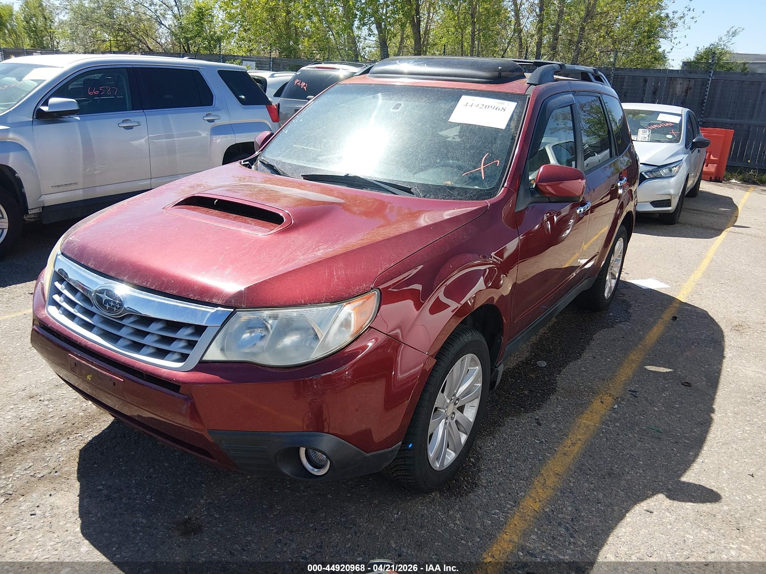 2012 Subaru Forester 2.5x Limited Red vin: JF2SHAFC7CH411718