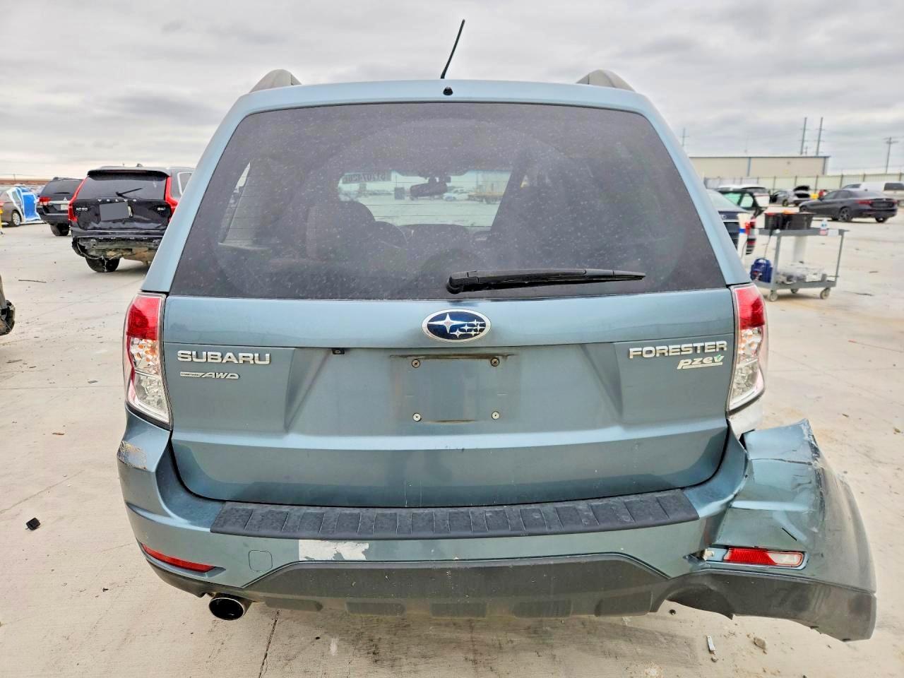 2013 Subaru Forester Limited Green vin: JF2SHAFC7DH424437