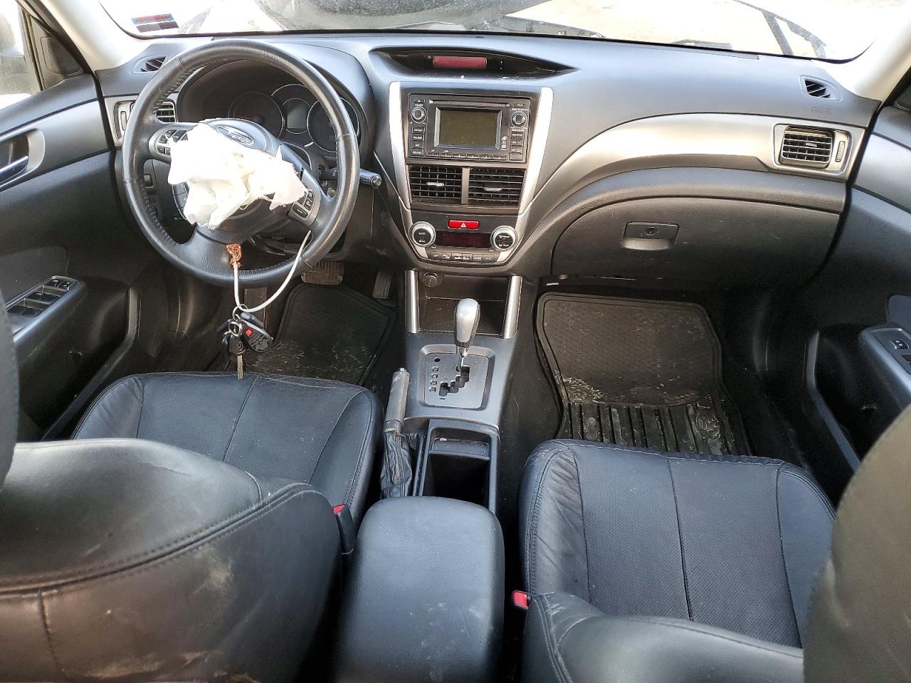 2011 Subaru Forester Touring Silver vin: JF2SHAGC0BH747563