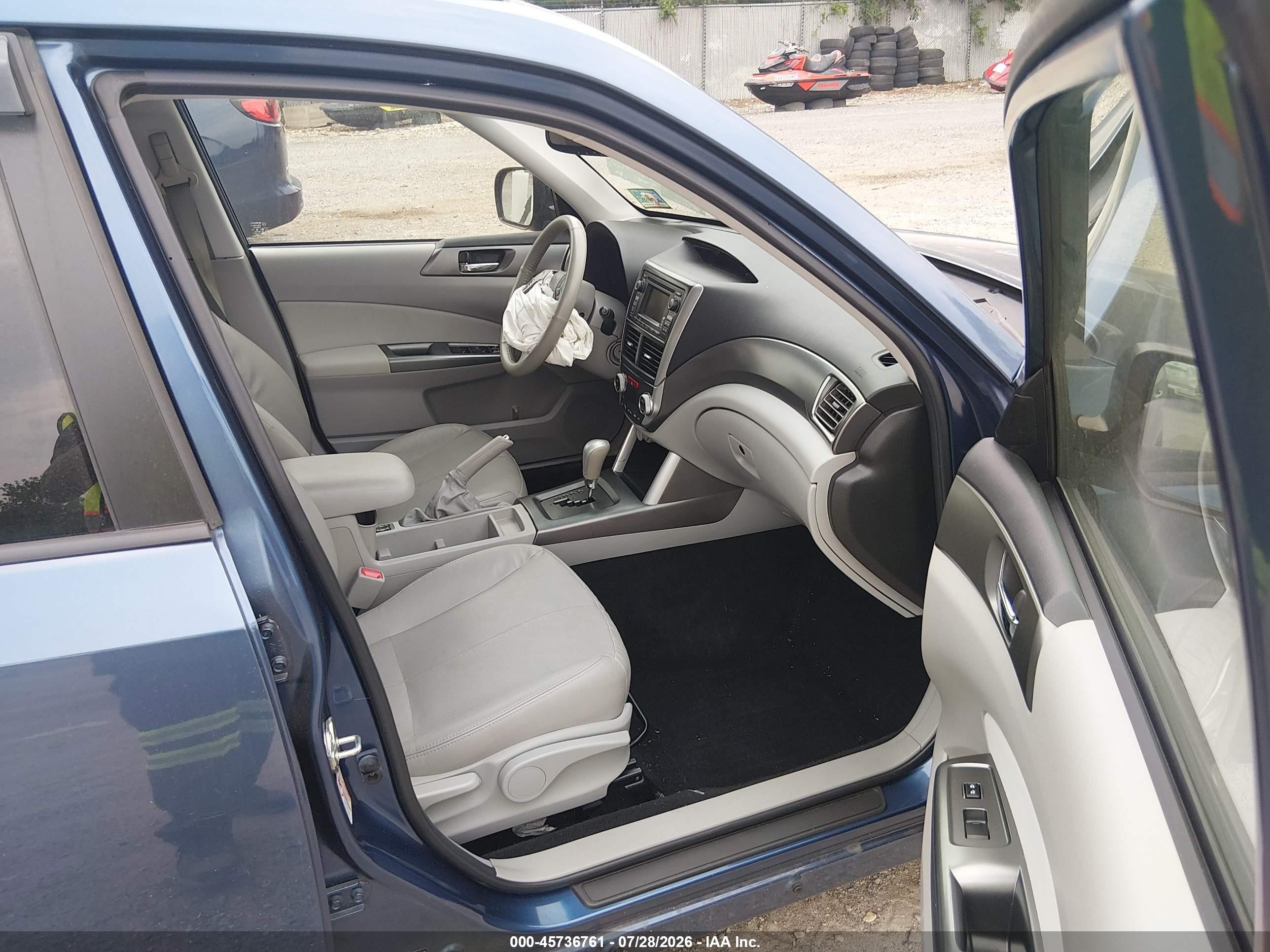 2013 Subaru Forester 2.5x Touring Blue vin: JF2SHAGC0DH416548
