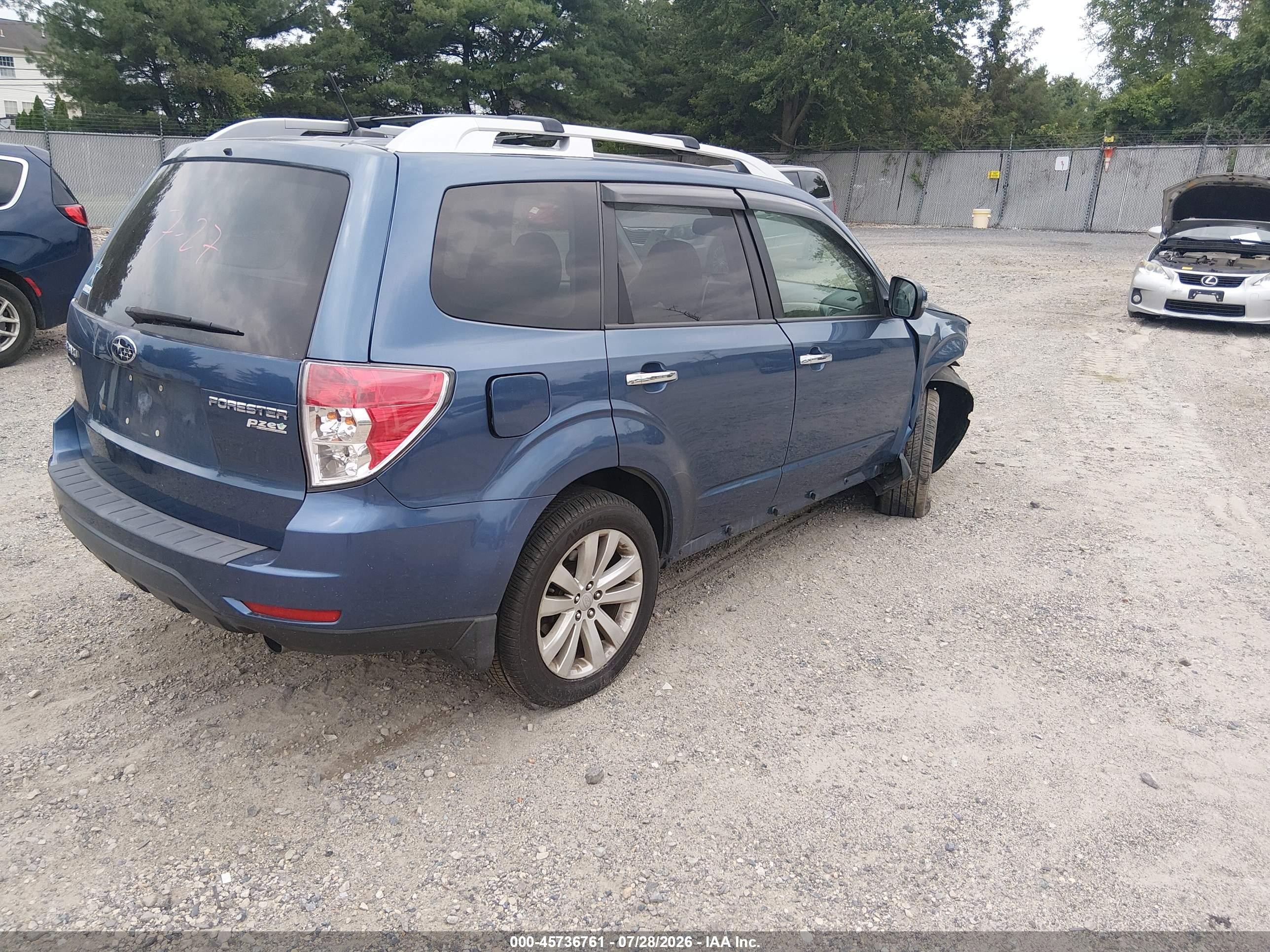 2013 Subaru Forester 2.5x Touring Blue vin: JF2SHAGC0DH416548