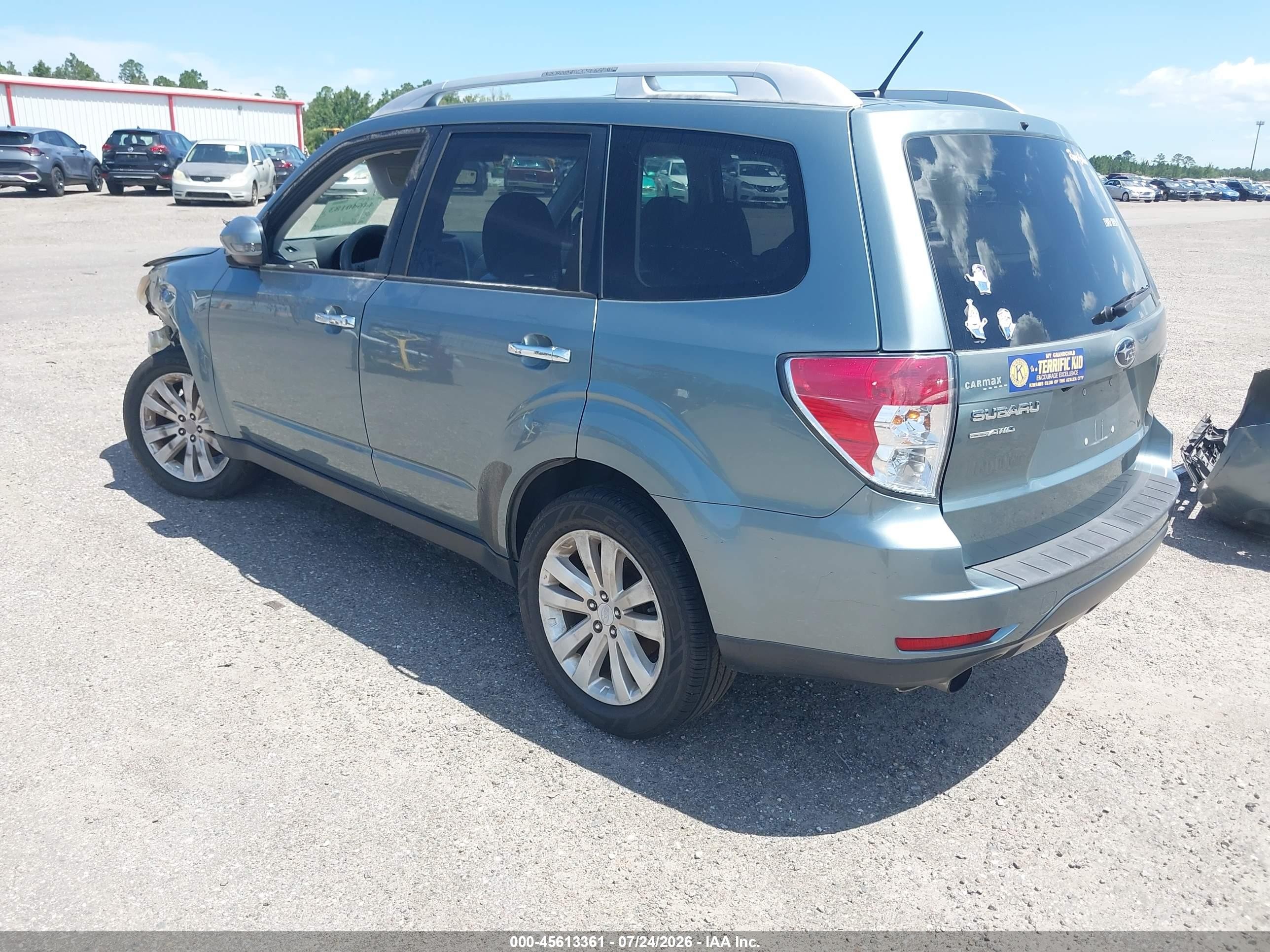 2011 Subaru Forester 2.5x Touring Green vin: JF2SHAGC1BH725457