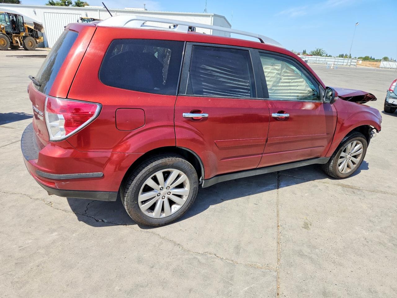 2011 Subaru Forester Touring Red vin: JF2SHAGC1BH774822