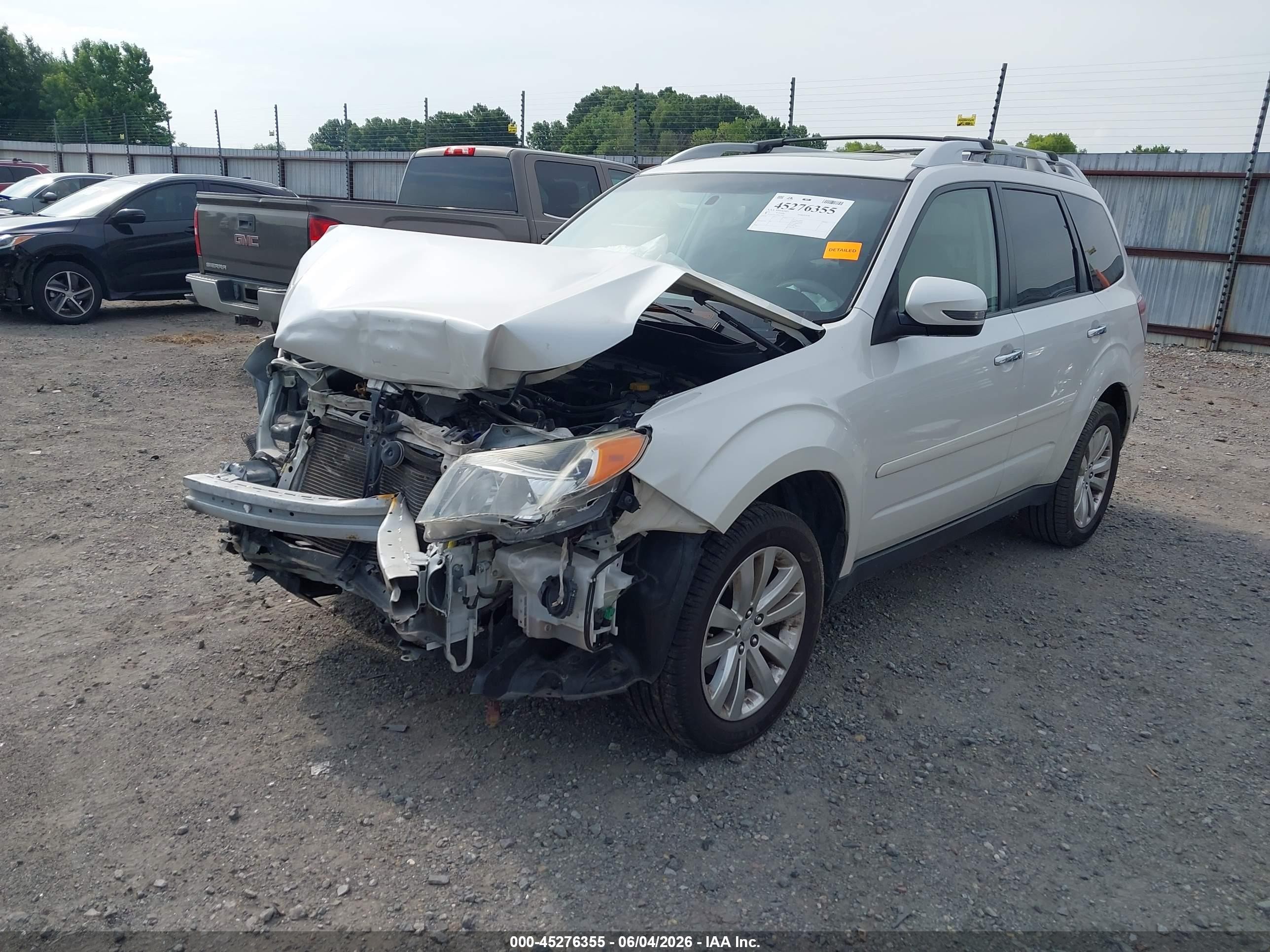 2013 Subaru Forester 2.5x Touring White vin: JF2SHAGC1DH414842