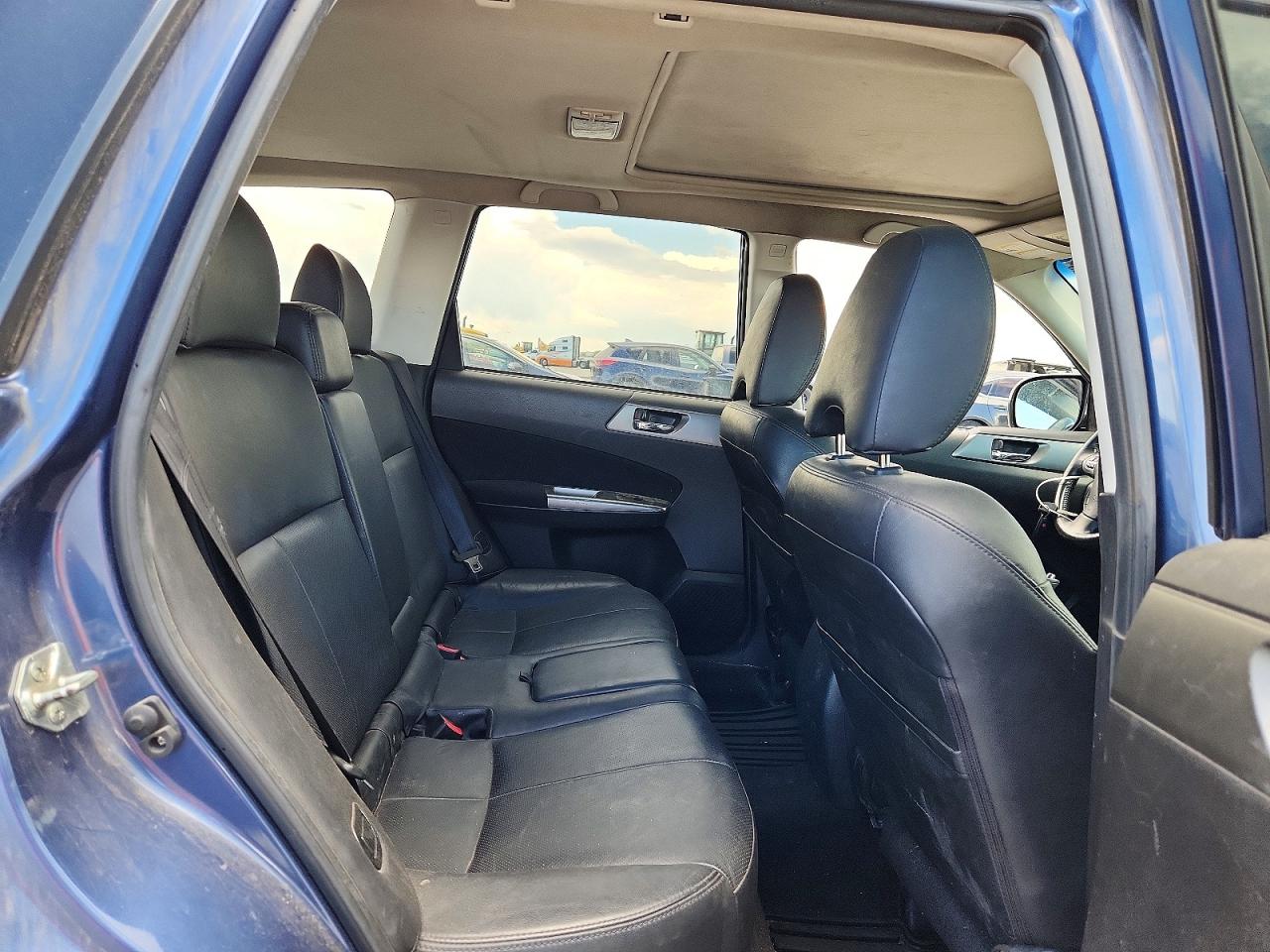 2011 Subaru Forester Touring Blue vin: JF2SHAGC5BH720486
