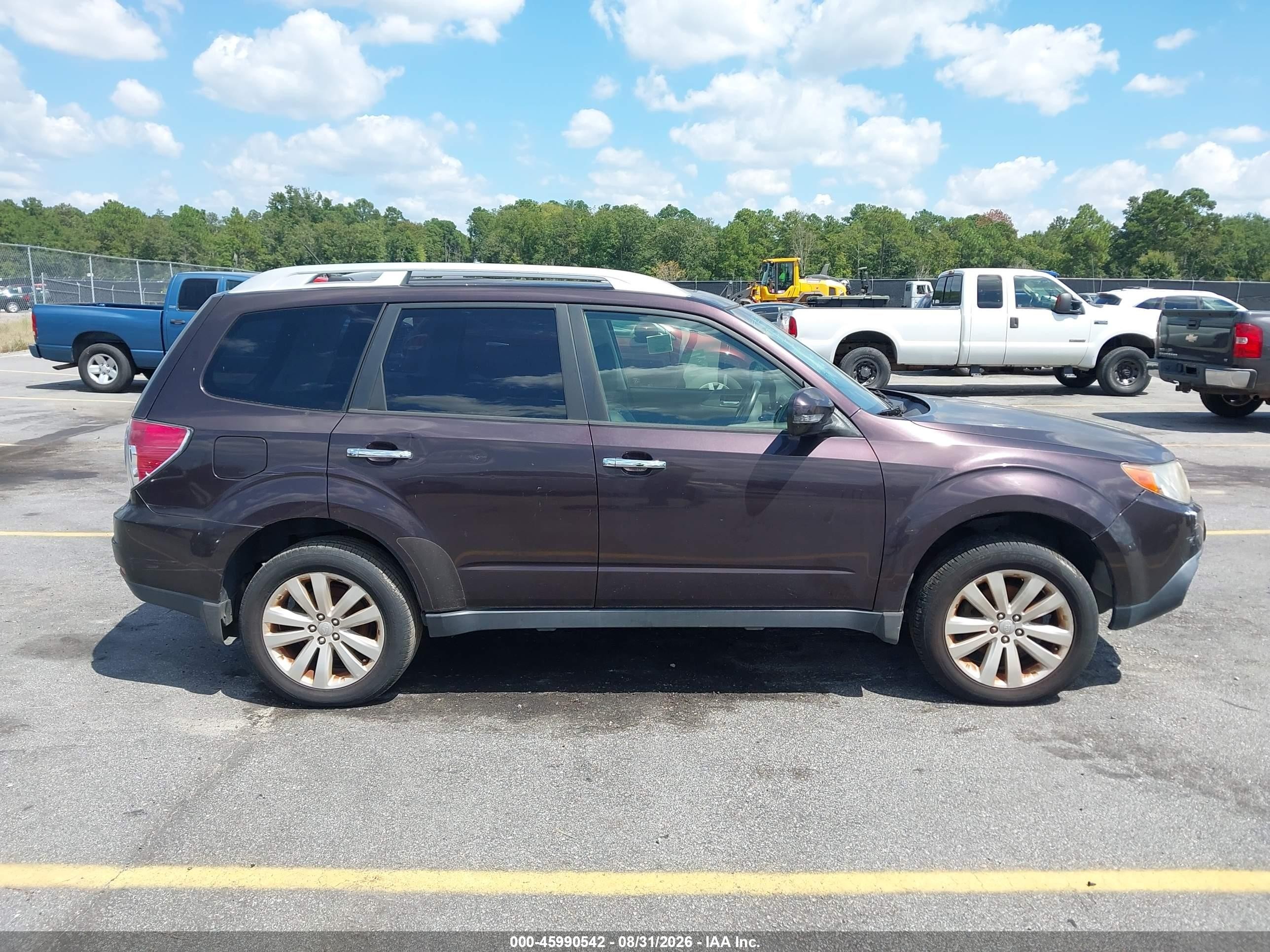 2013 Subaru Forester 2.5x Touring Brown vin: JF2SHAGC8DH411212