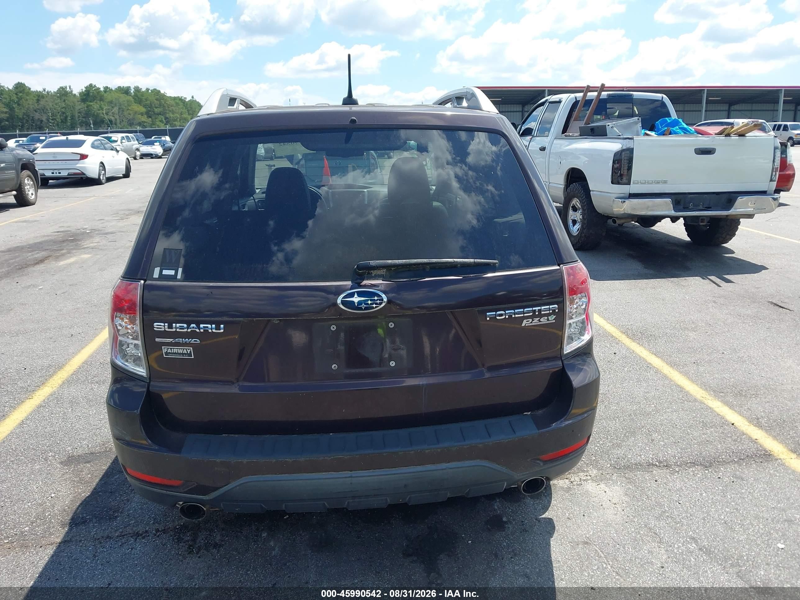2013 Subaru Forester 2.5x Touring Brown vin: JF2SHAGC8DH411212