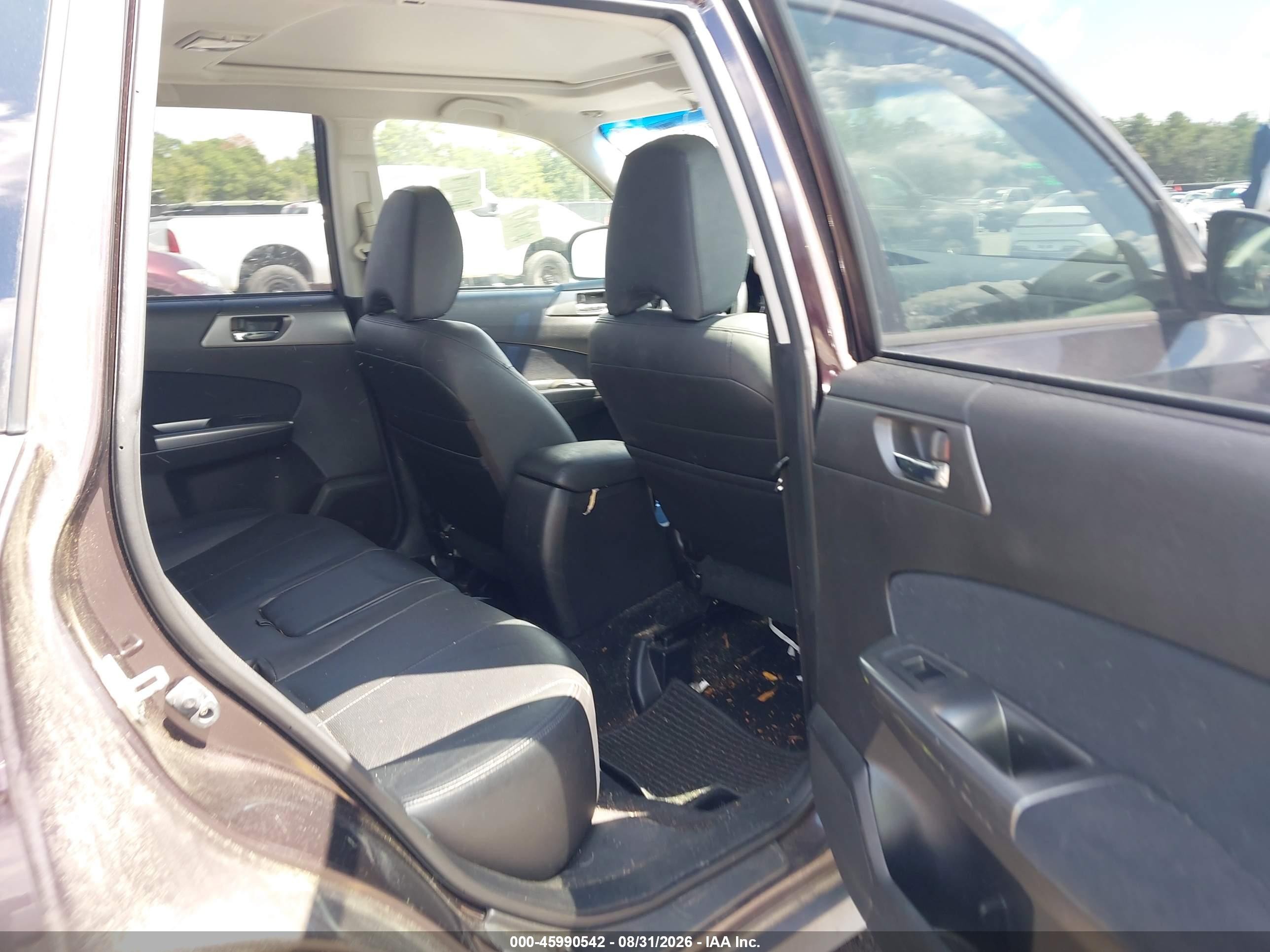 2013 Subaru Forester 2.5x Touring Brown vin: JF2SHAGC8DH411212