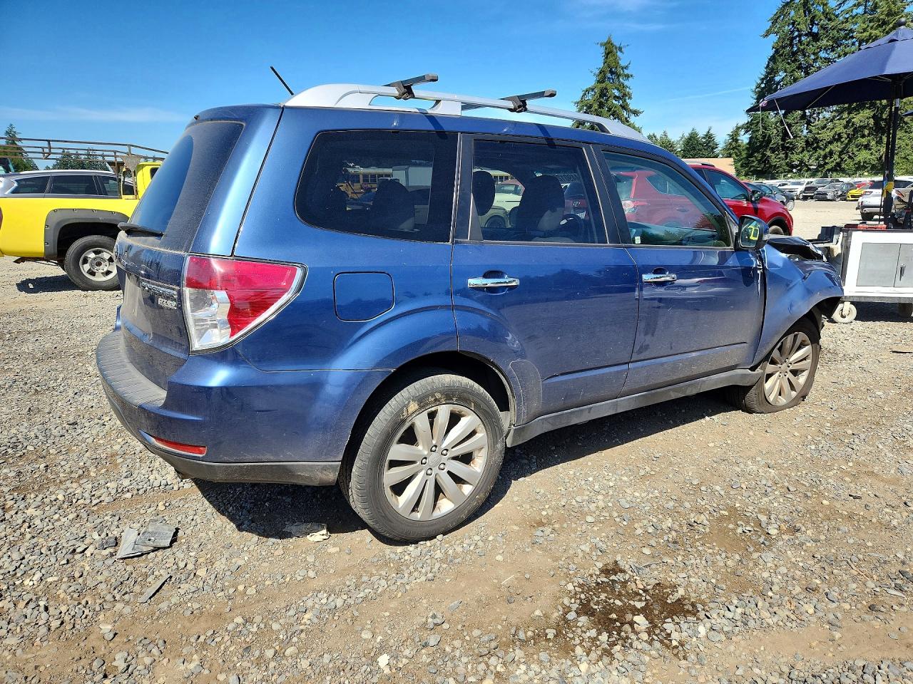 2013 Subaru Forester Touring Blue vin: JF2SHAGC8DH441987