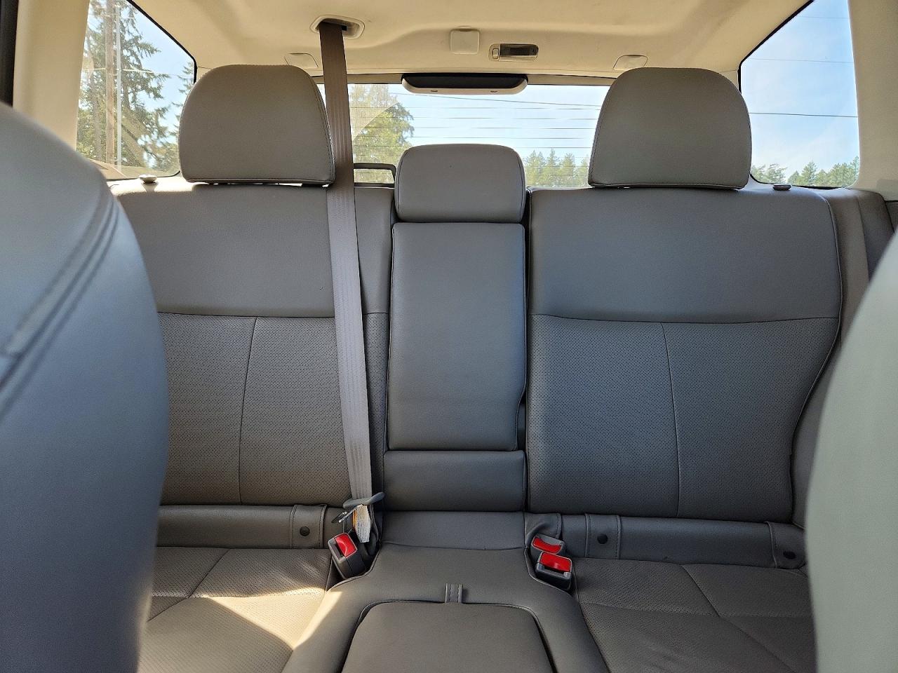 2013 Subaru Forester Touring Blue vin: JF2SHAGC8DH441987