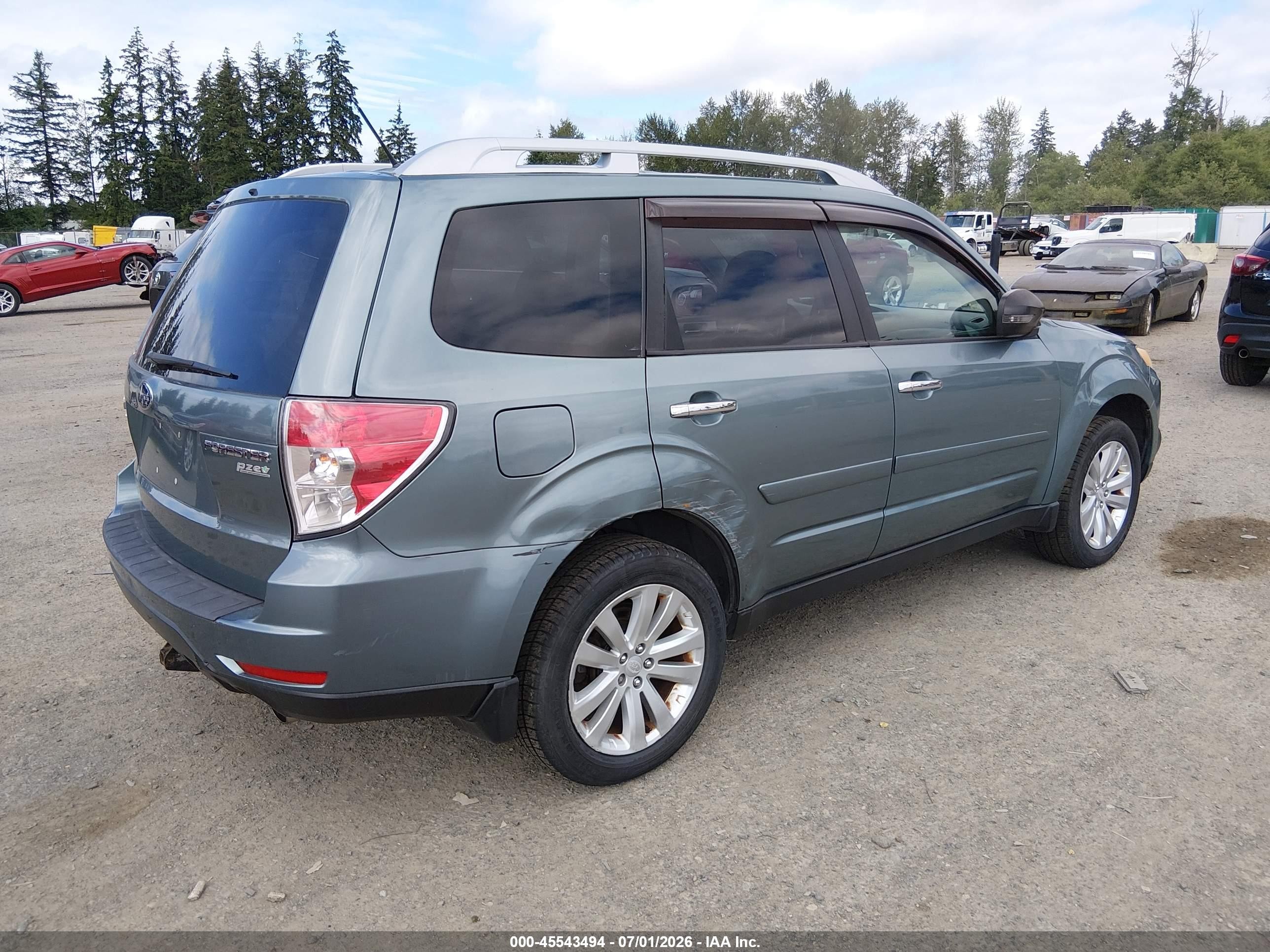 2013 Subaru Forester 2.5x Touring Light Blue vin: JF2SHAHC1DH402432