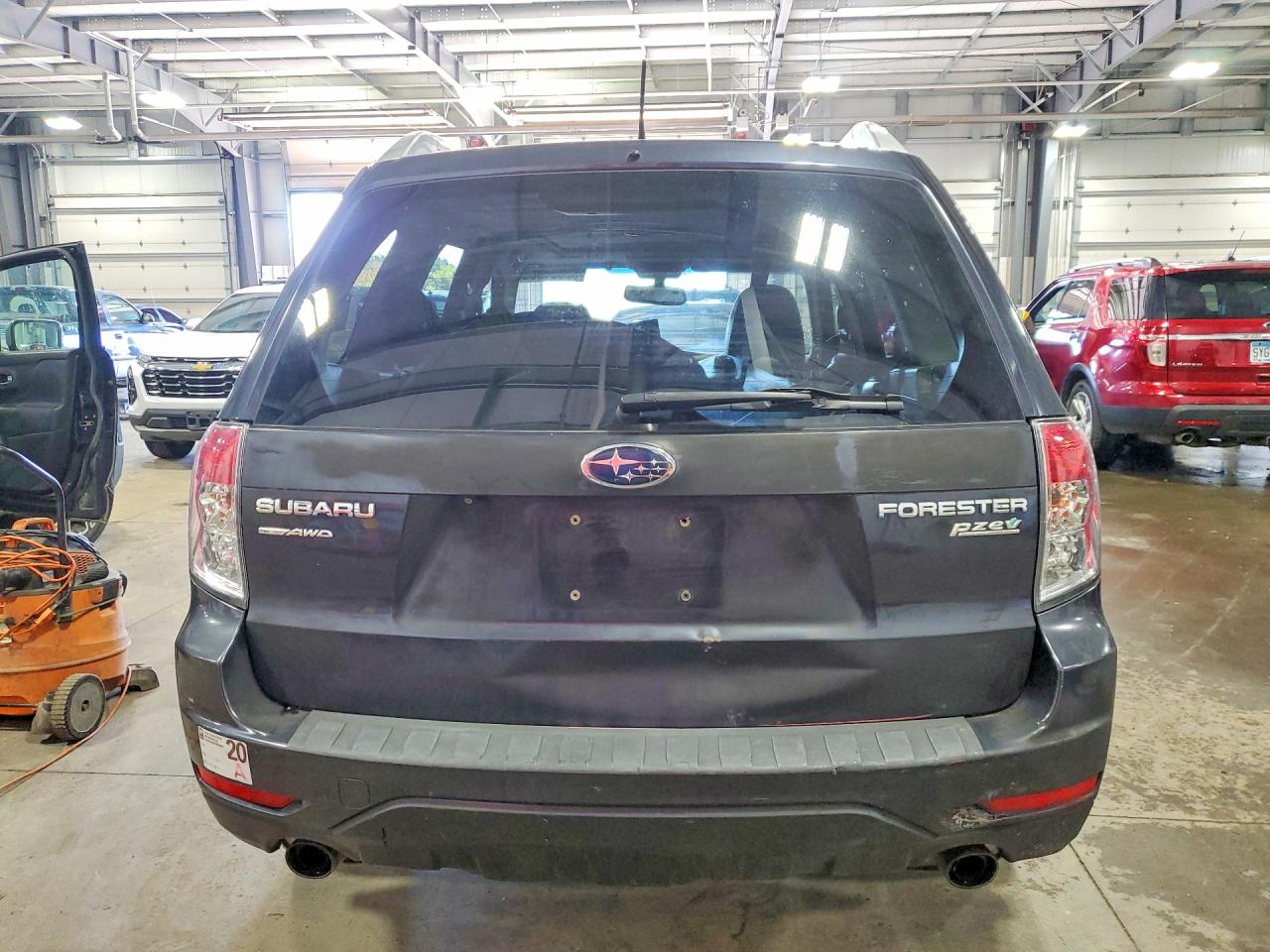 2011 Subaru Forester Touring Blue vin: JF2SHAHC2BH733033