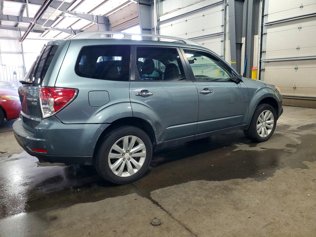 2011 Subaru Forester Touring Blue vin: JF2SHAHC2BH778490