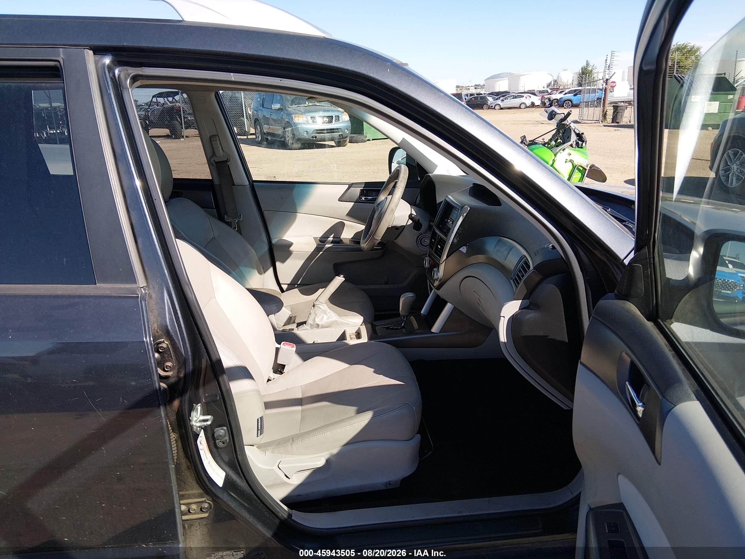 2011 Subaru Forester 2.5x Touring Black vin: JF2SHAHC9BH702006