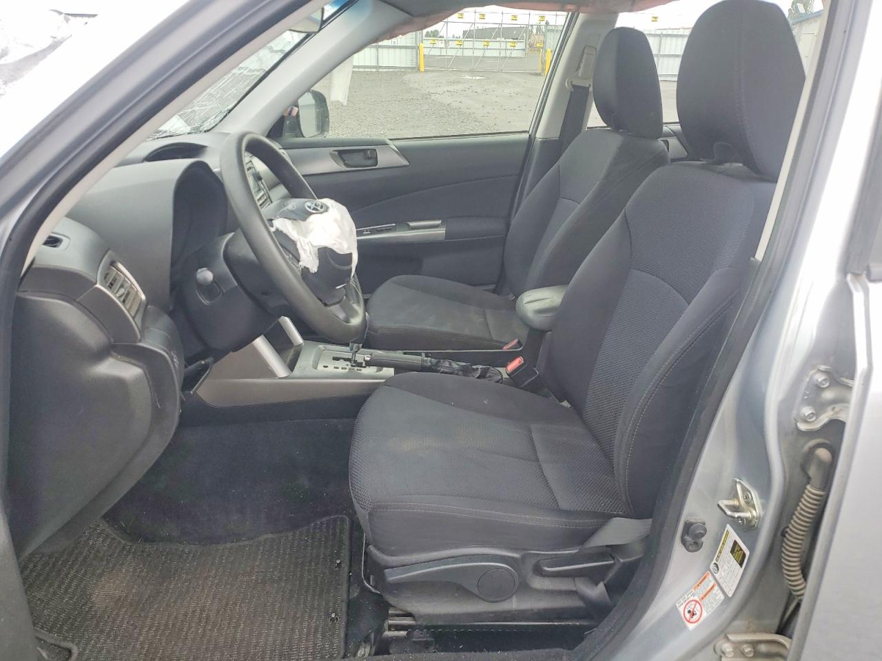 2013 Subaru Forester 2.5x Silver vin: JF2SHBAC1DH445801