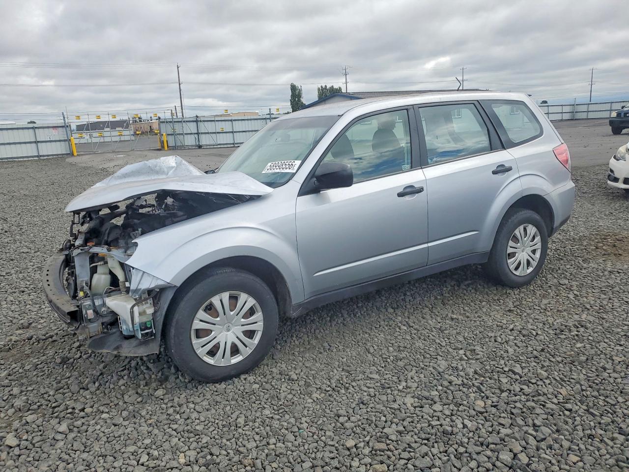 2013 Subaru Forester 2.5x Silver vin: JF2SHBAC1DH445801