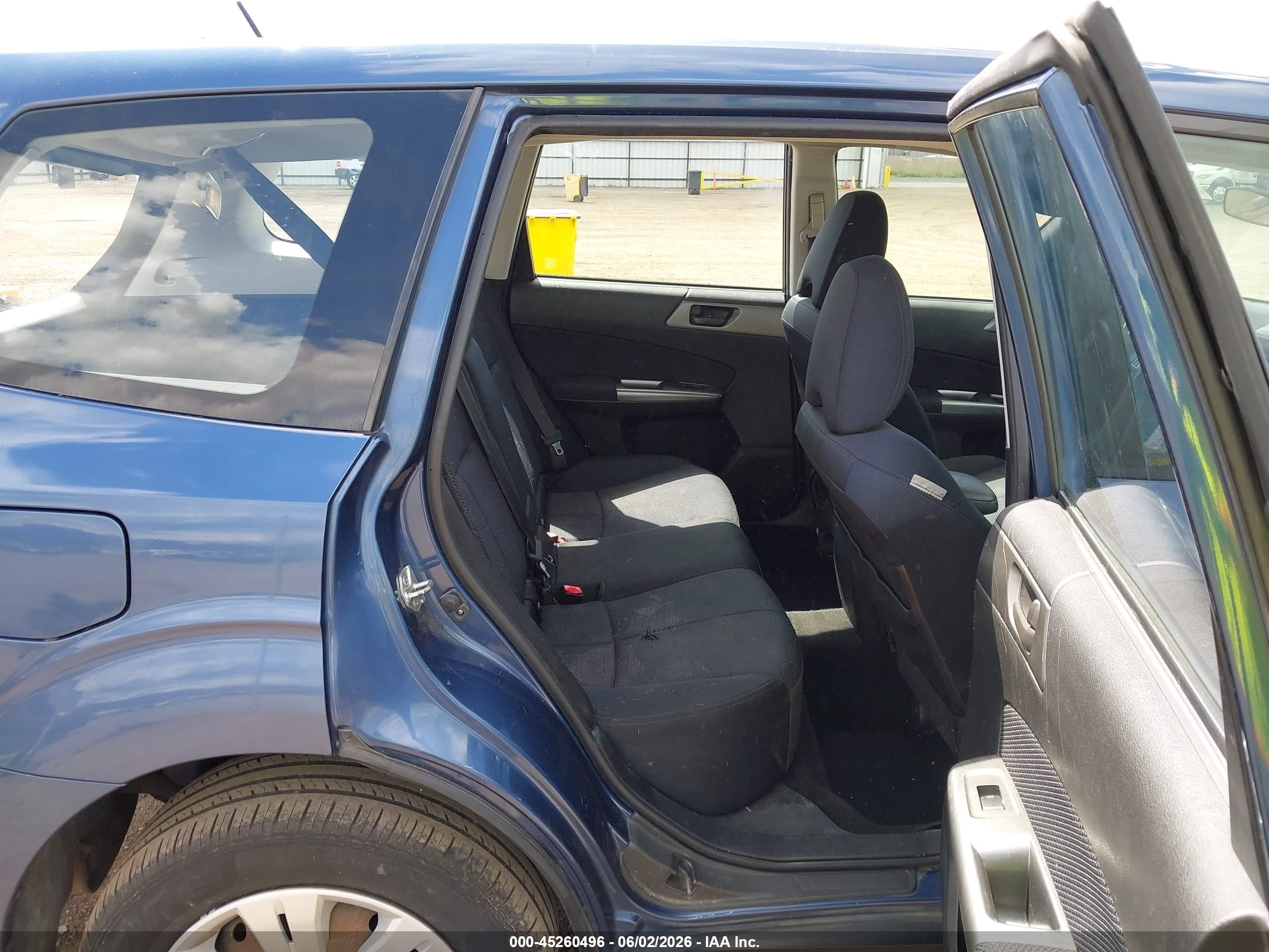 2011 Subaru Forester 2.5x Dark Blue vin: JF2SHBAC3BH720825