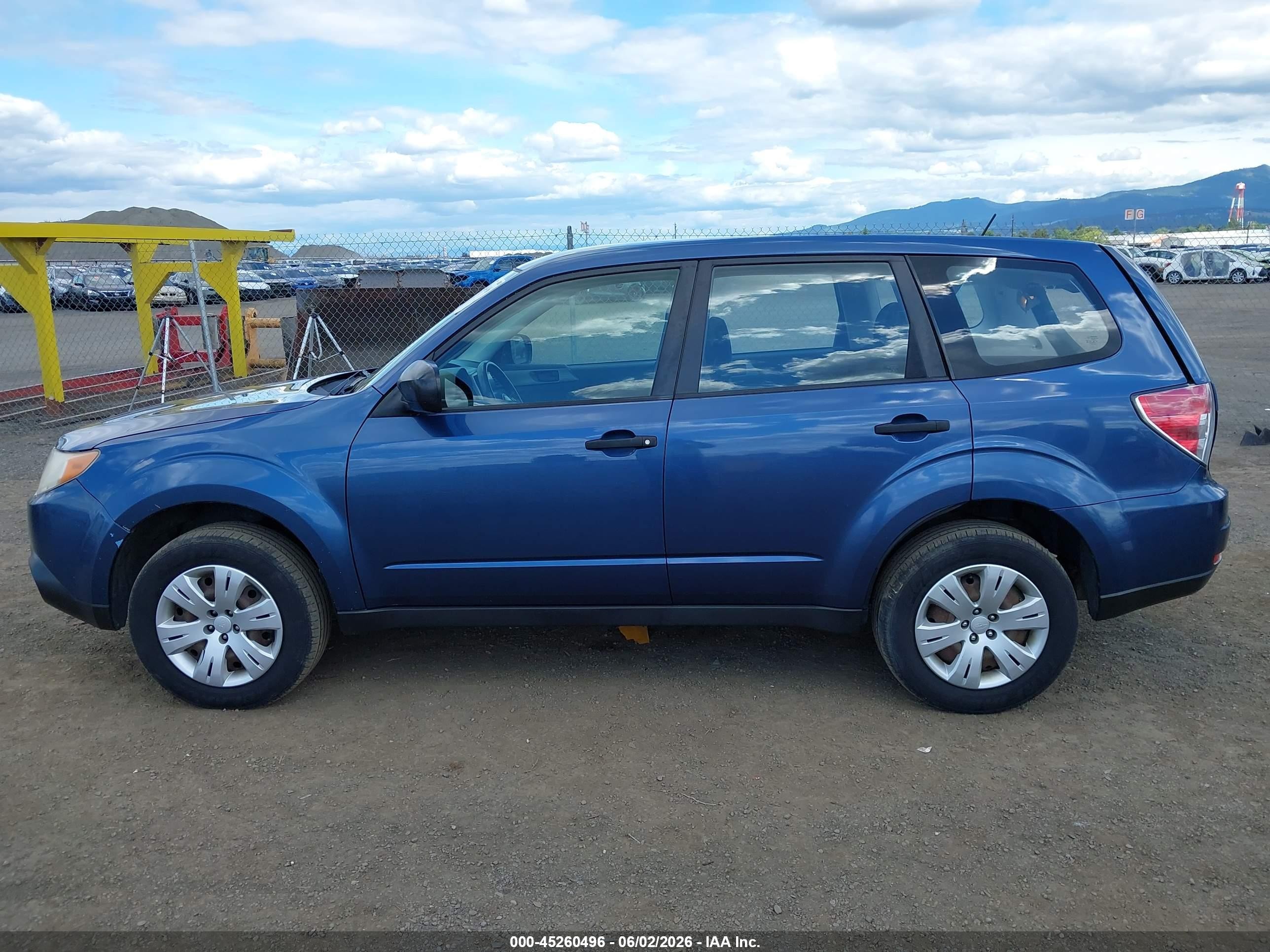 2011 Subaru Forester 2.5x Dark Blue vin: JF2SHBAC3BH720825